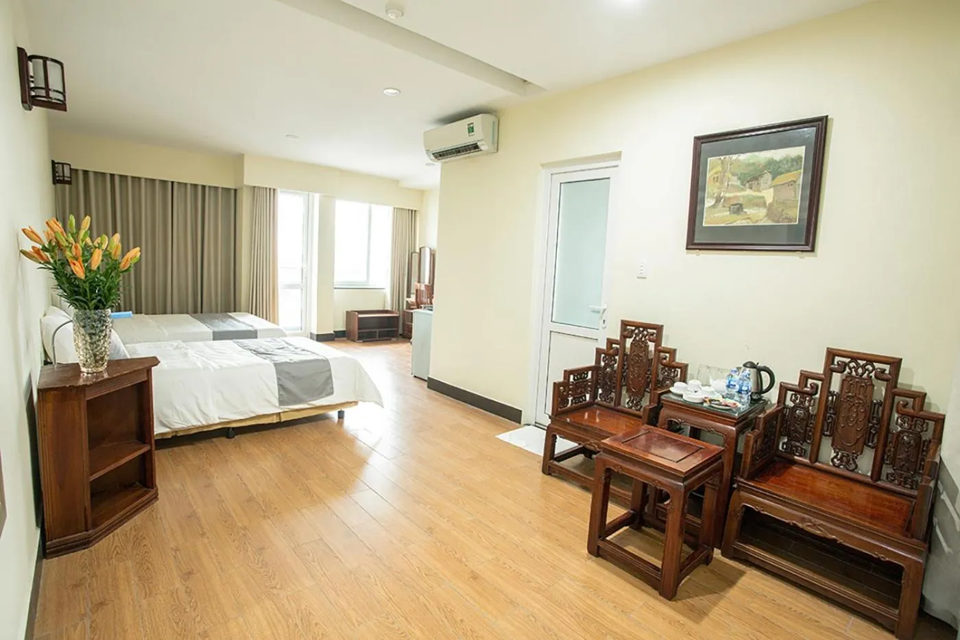 TV and multimedia, Bed in My Lan Hanoi Hotel