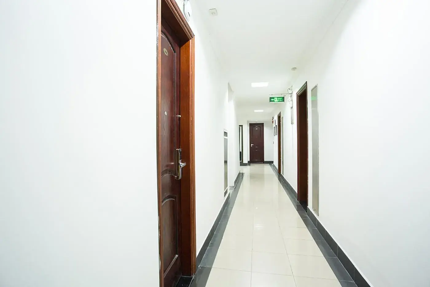 Property building in My Lan Hanoi Hotel Property building in My Lan Hanoi Hotel