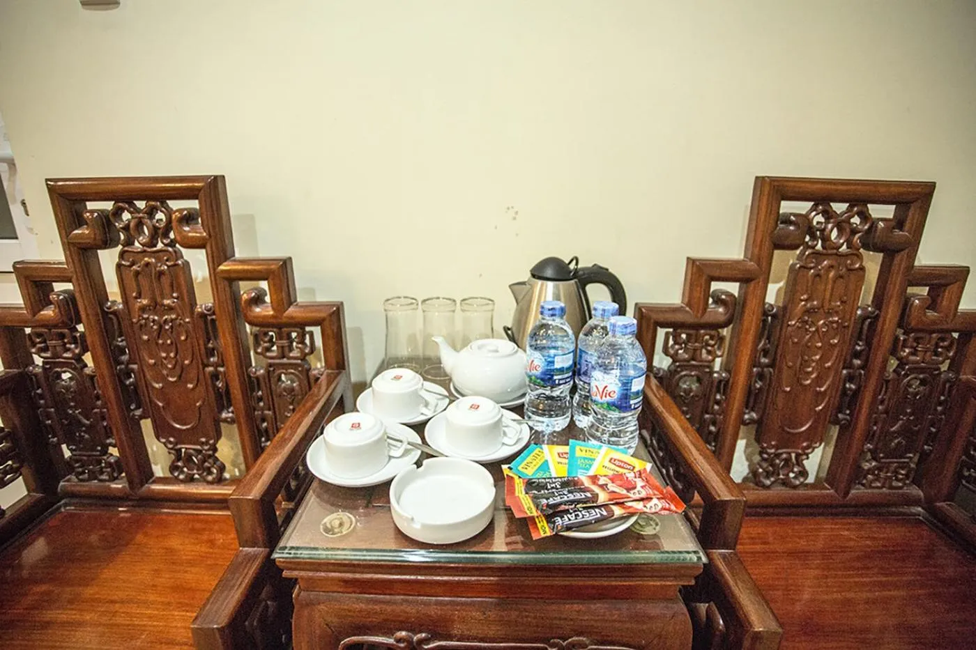Living room in My Lan Hanoi Hotel