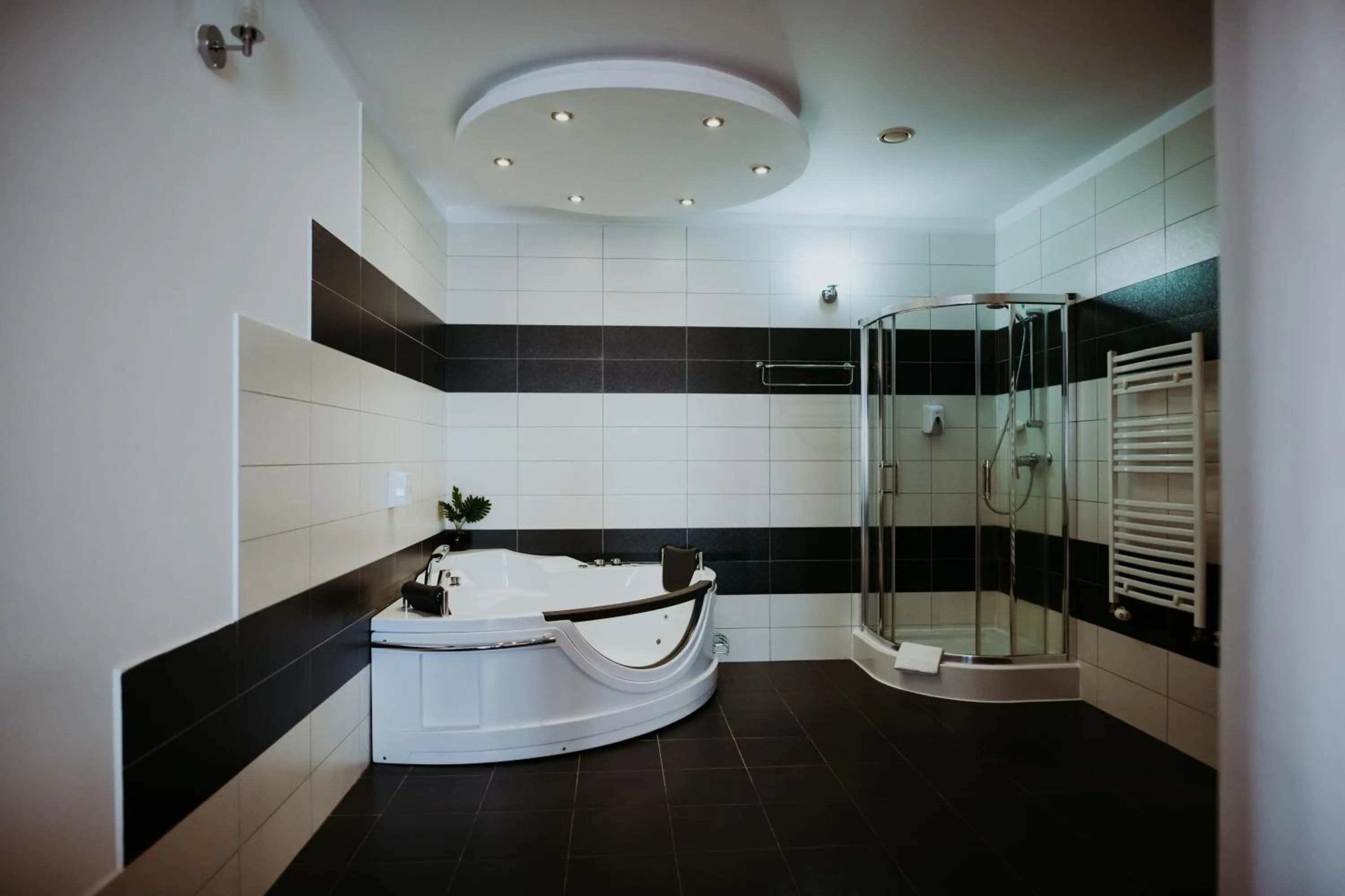 Bath in Hotel Select