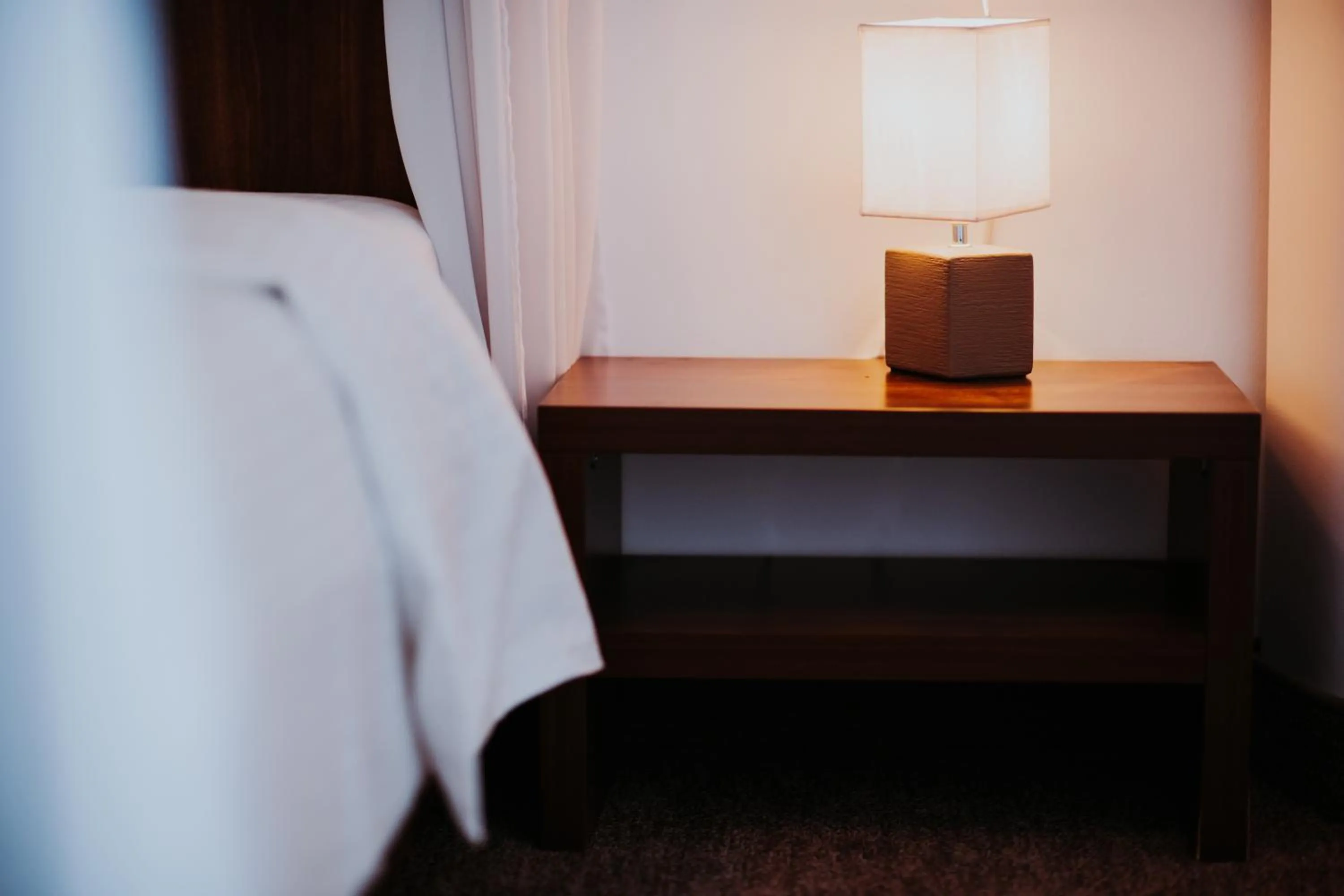 Photo of the whole room, Bed in Hotel Select