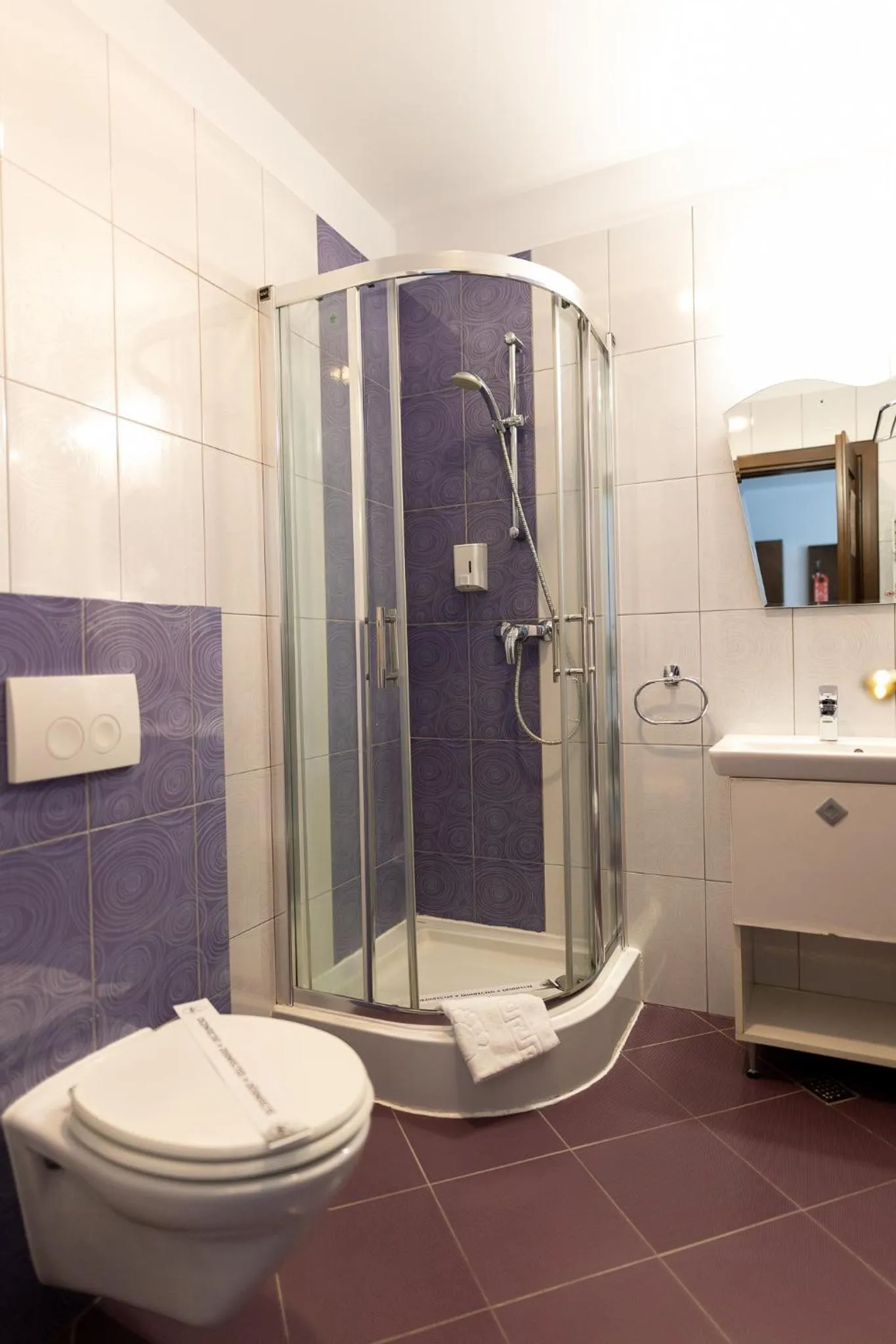 Bathroom in Hotel Select