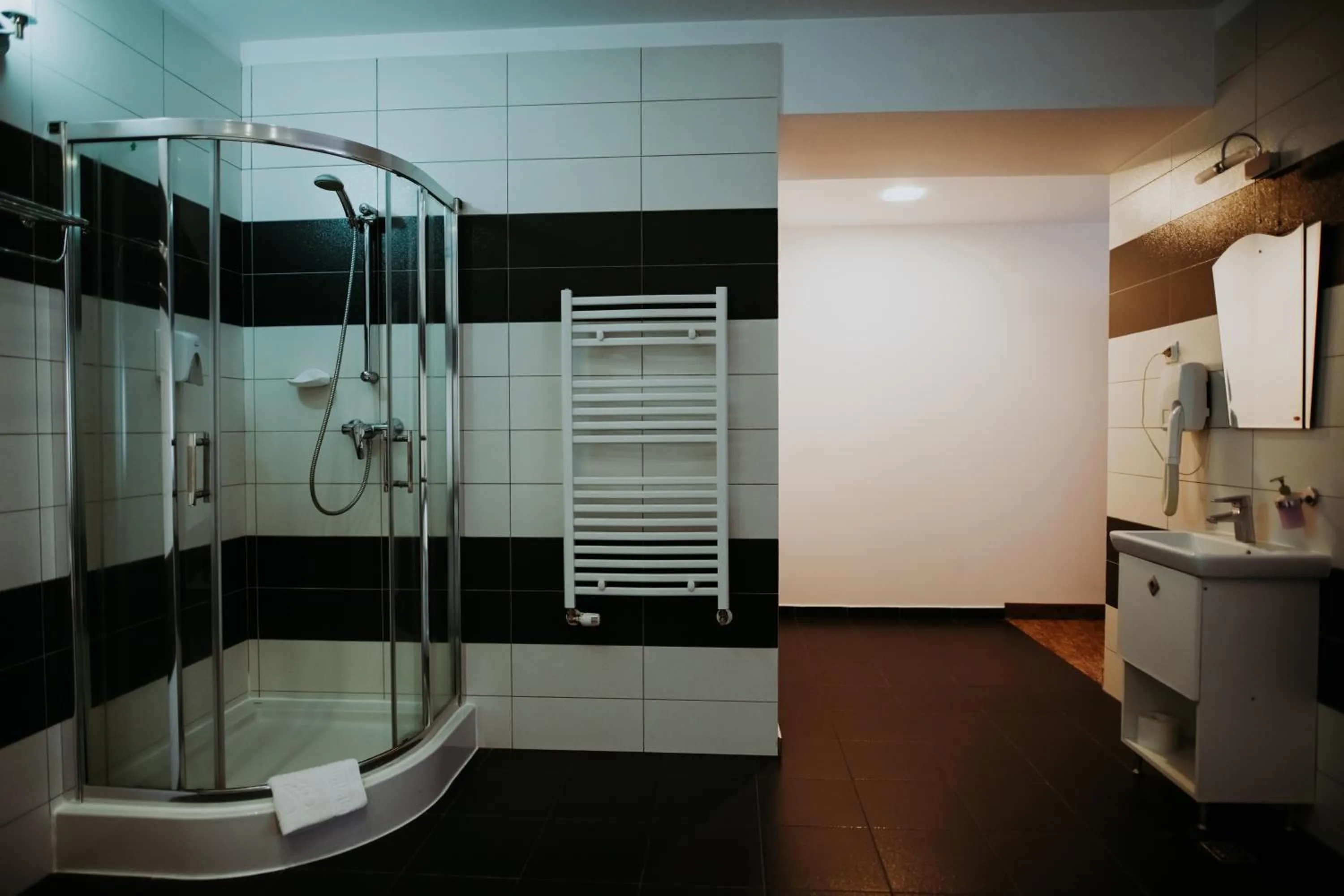 Bathroom in Hotel Select