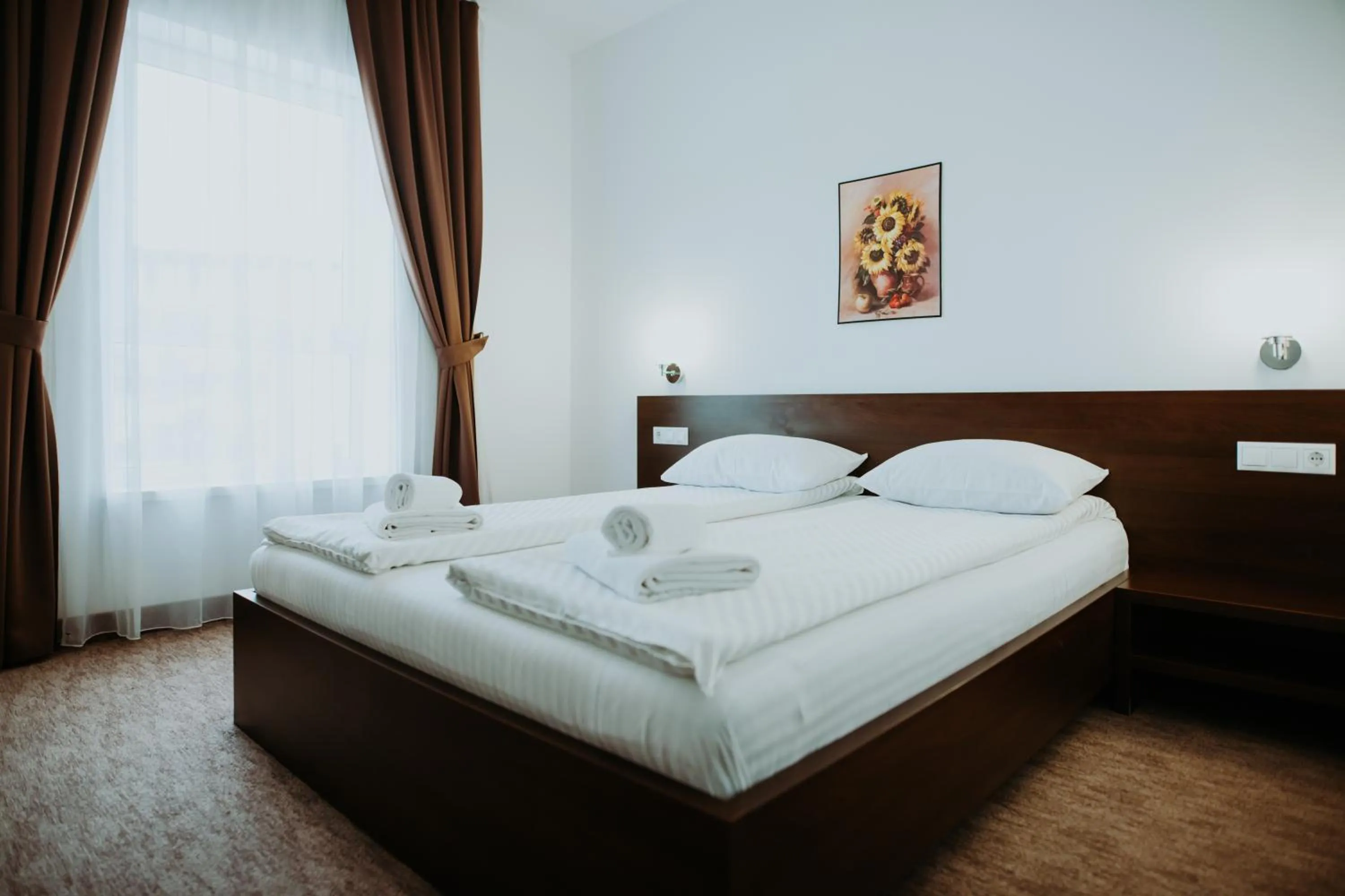 Photo of the whole room, Bed in Hotel Select