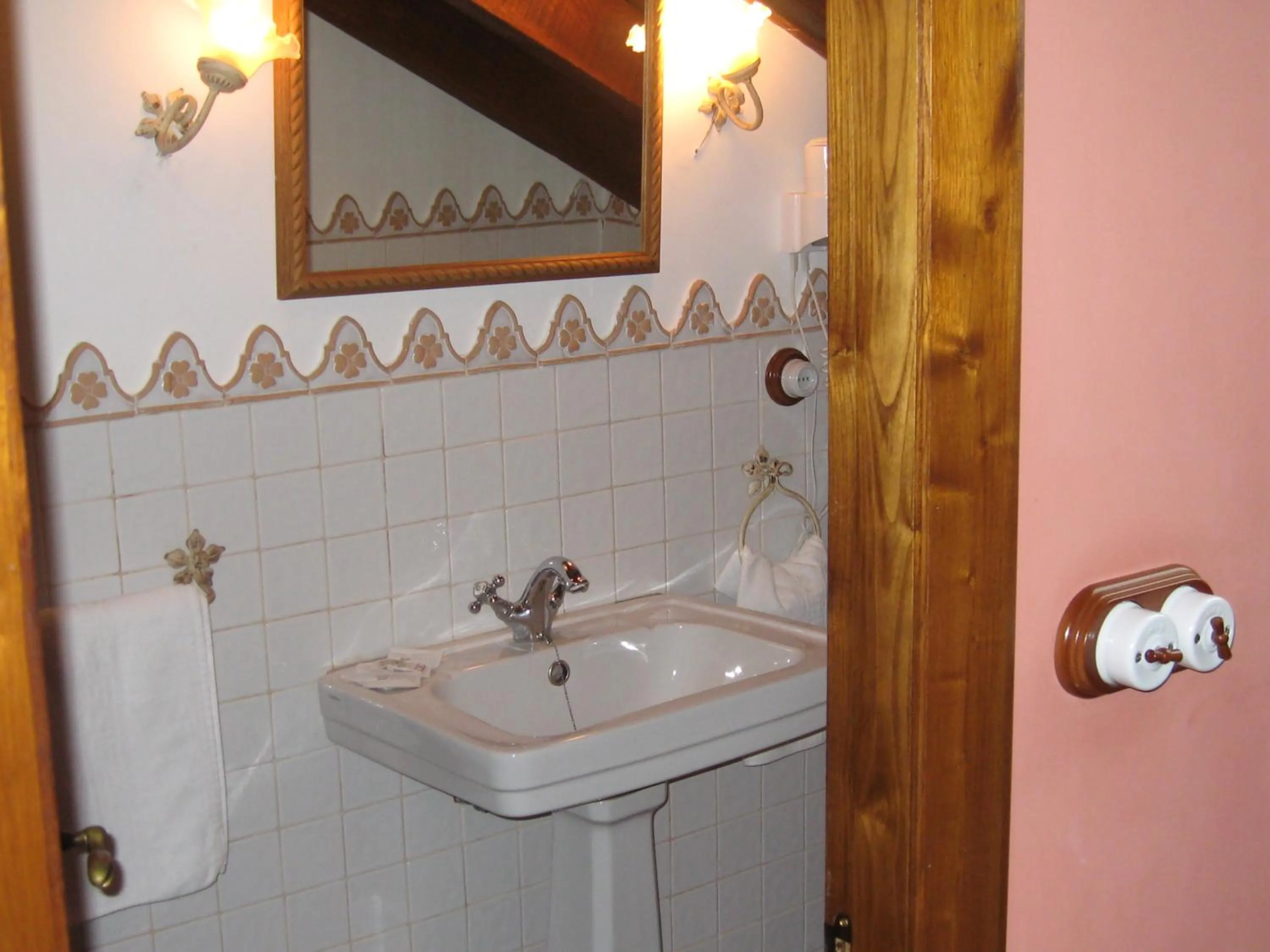 Bathroom in Posada El Jardin de Angela