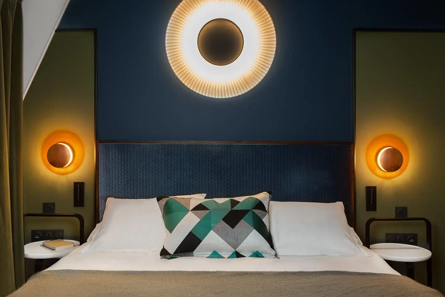 Bed in Hotel Louison Bed in Hotel Louison