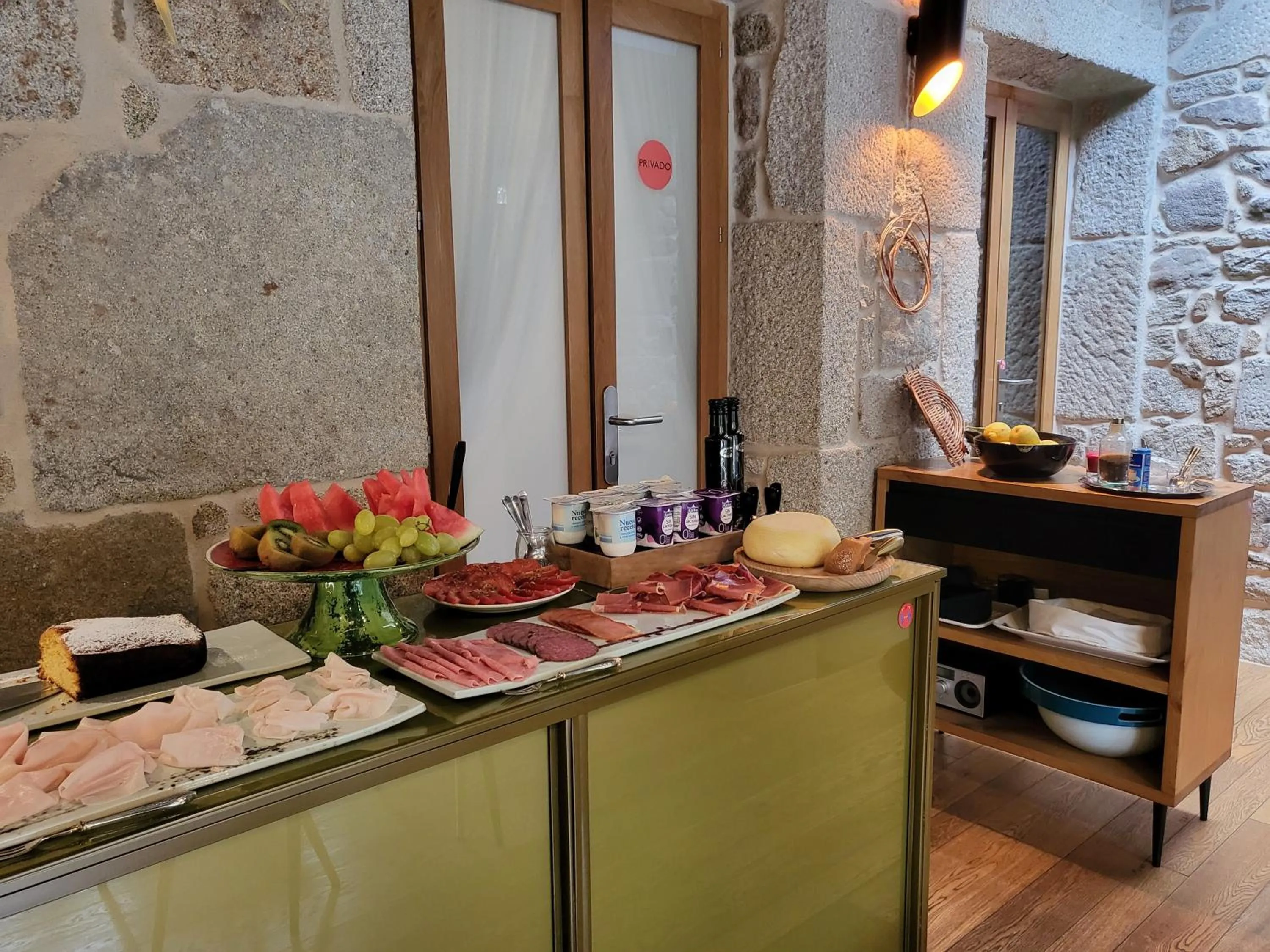 Breakfast in Os Lambráns