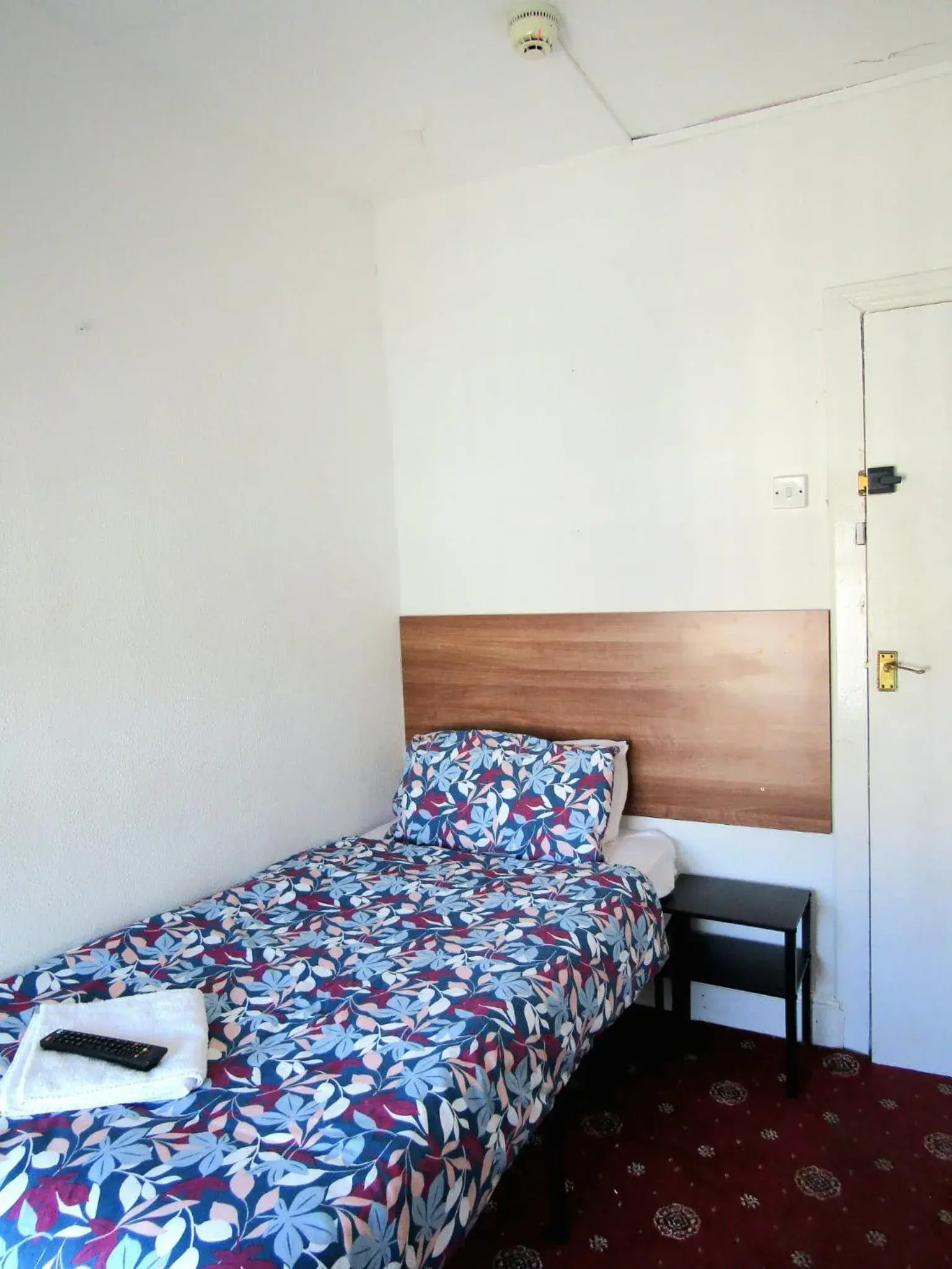 Bed in Wilsons Hotel - Blackpool Tower View Bed in Wilsons Hotel - Blackpool Tower View