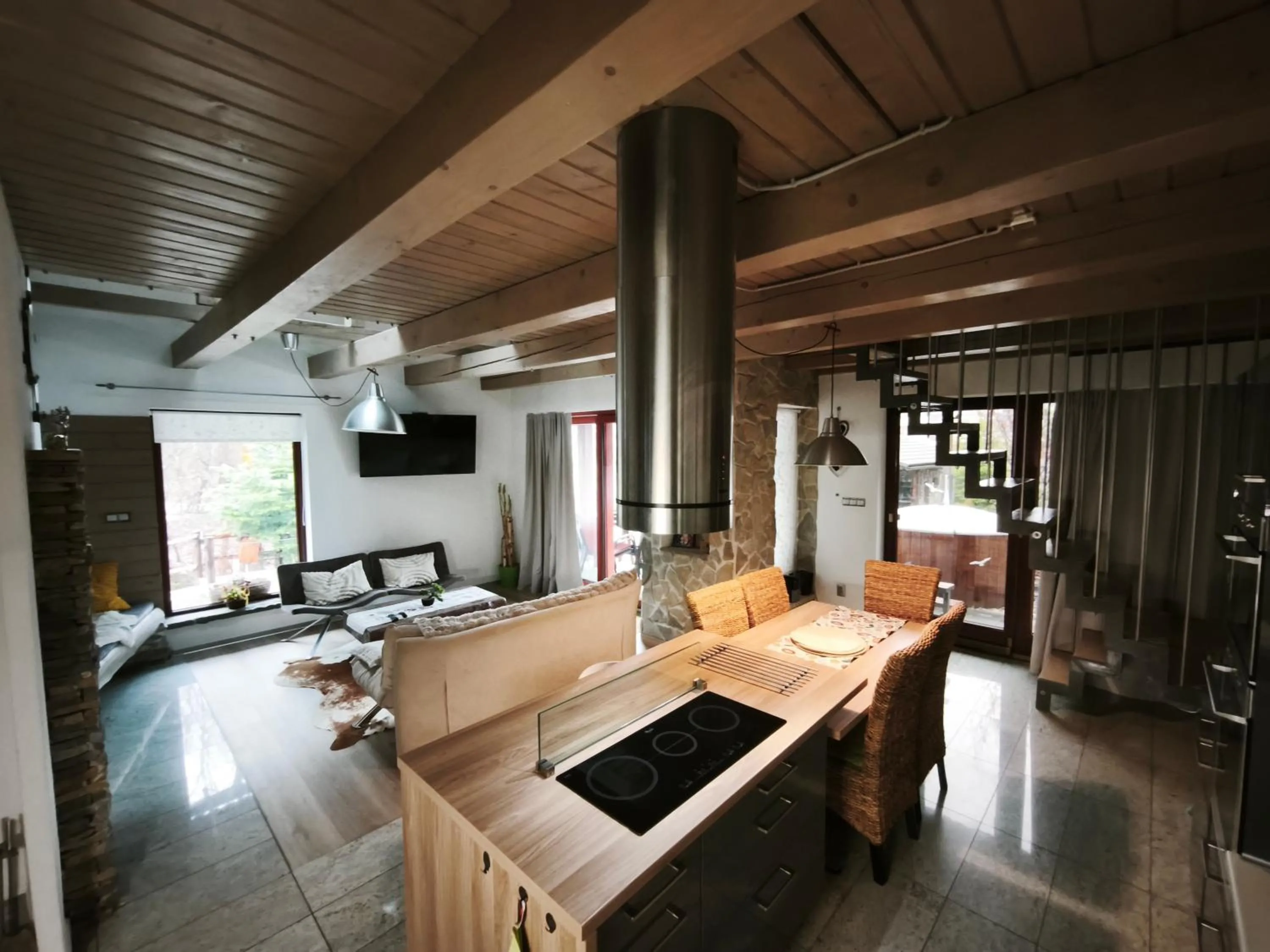 Communal lounge/ TV room in Apartmany Janosikove diery