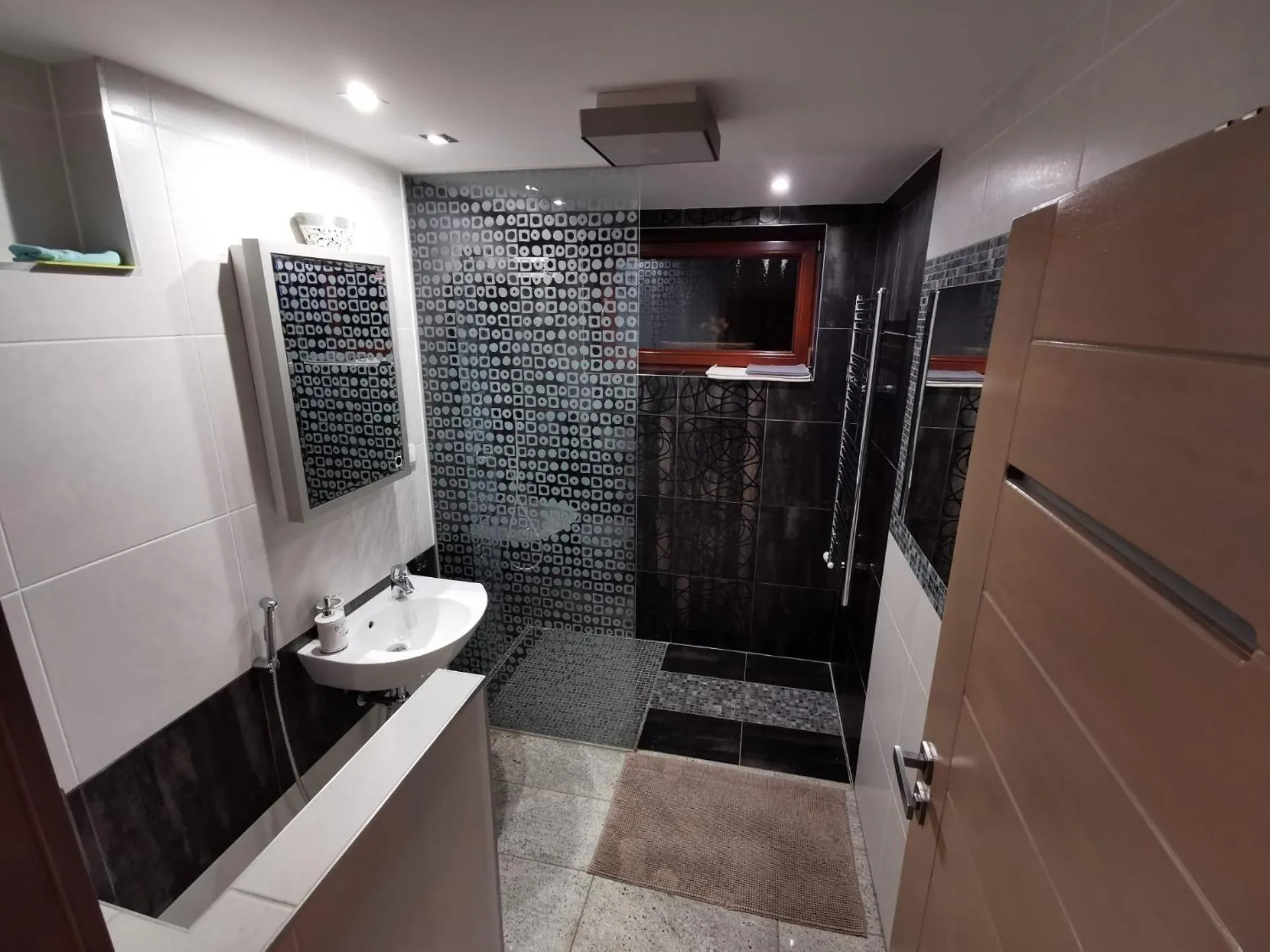 Shower in Apartmany Janosikove diery