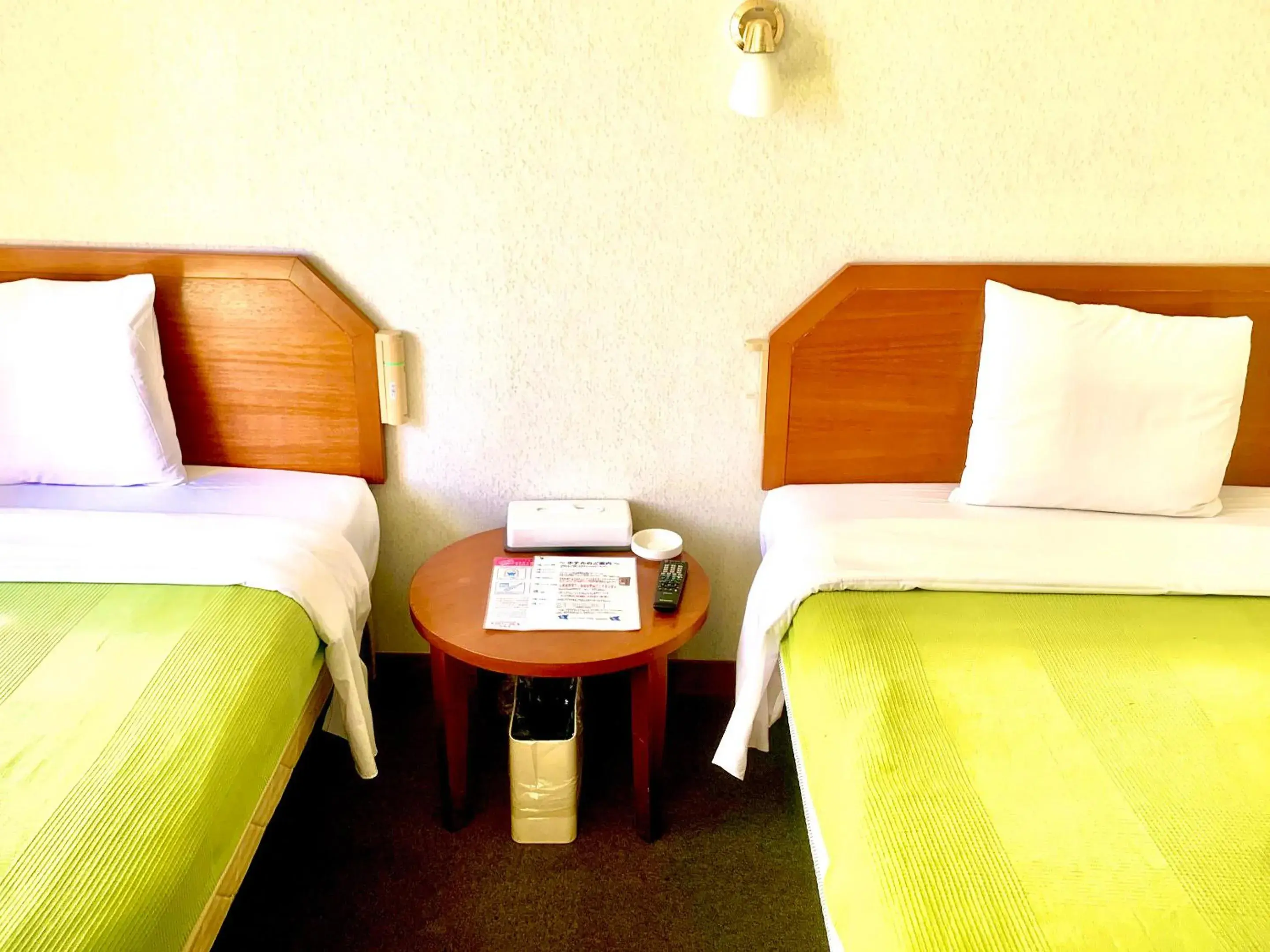 Twin Room - Smoking in Hotel Happy Holiday Ishigaki Twin Room - Smoking in Hotel Happy Holiday Ishigaki