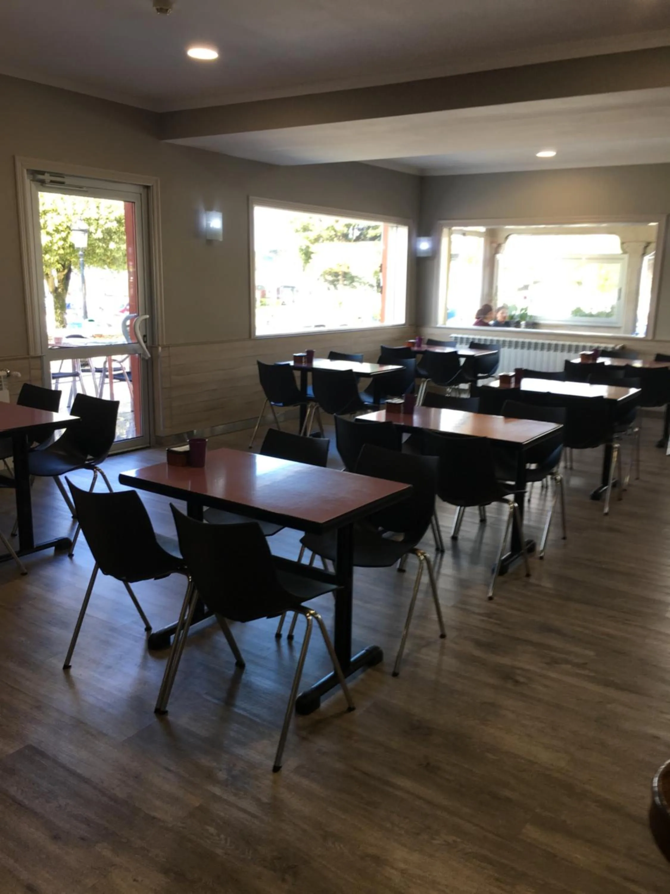 Restaurant/places to eat in Hotel Garcas