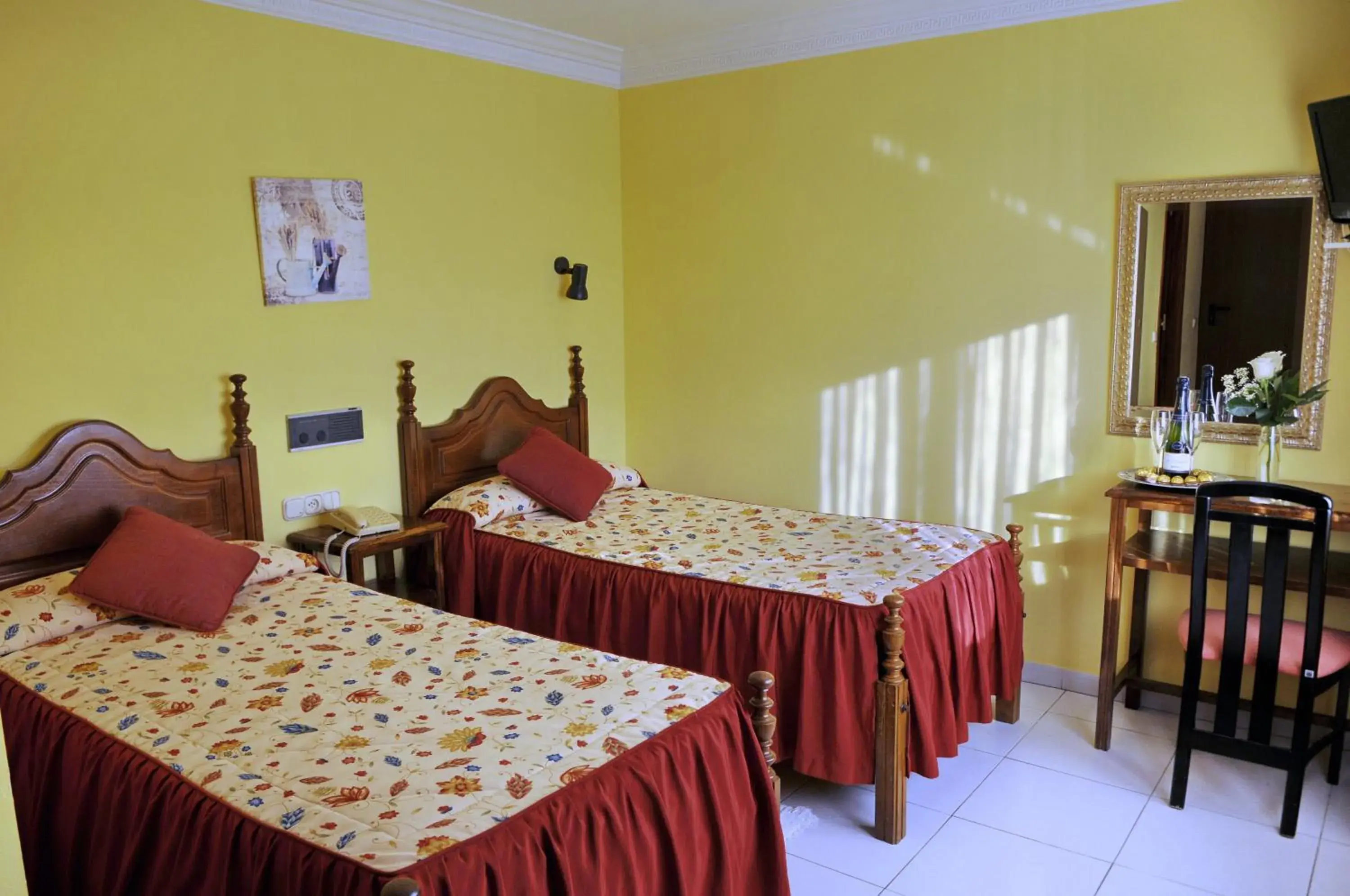 Double or Twin Room in Hotel Garcas Double or Twin Room in Hotel Garcas