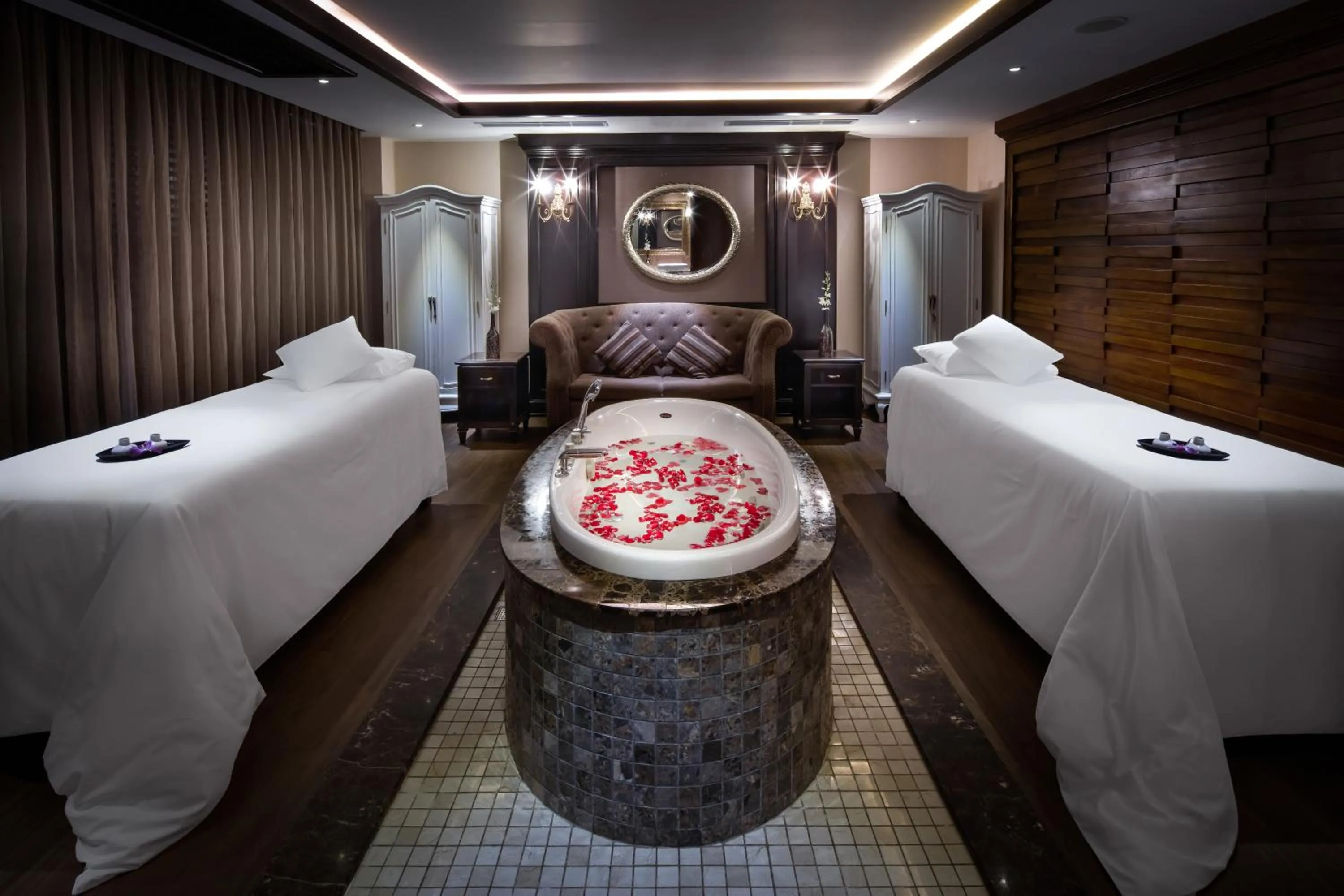 Spa and wellness centre/facilities, Bed in Paradise Suites Hotel