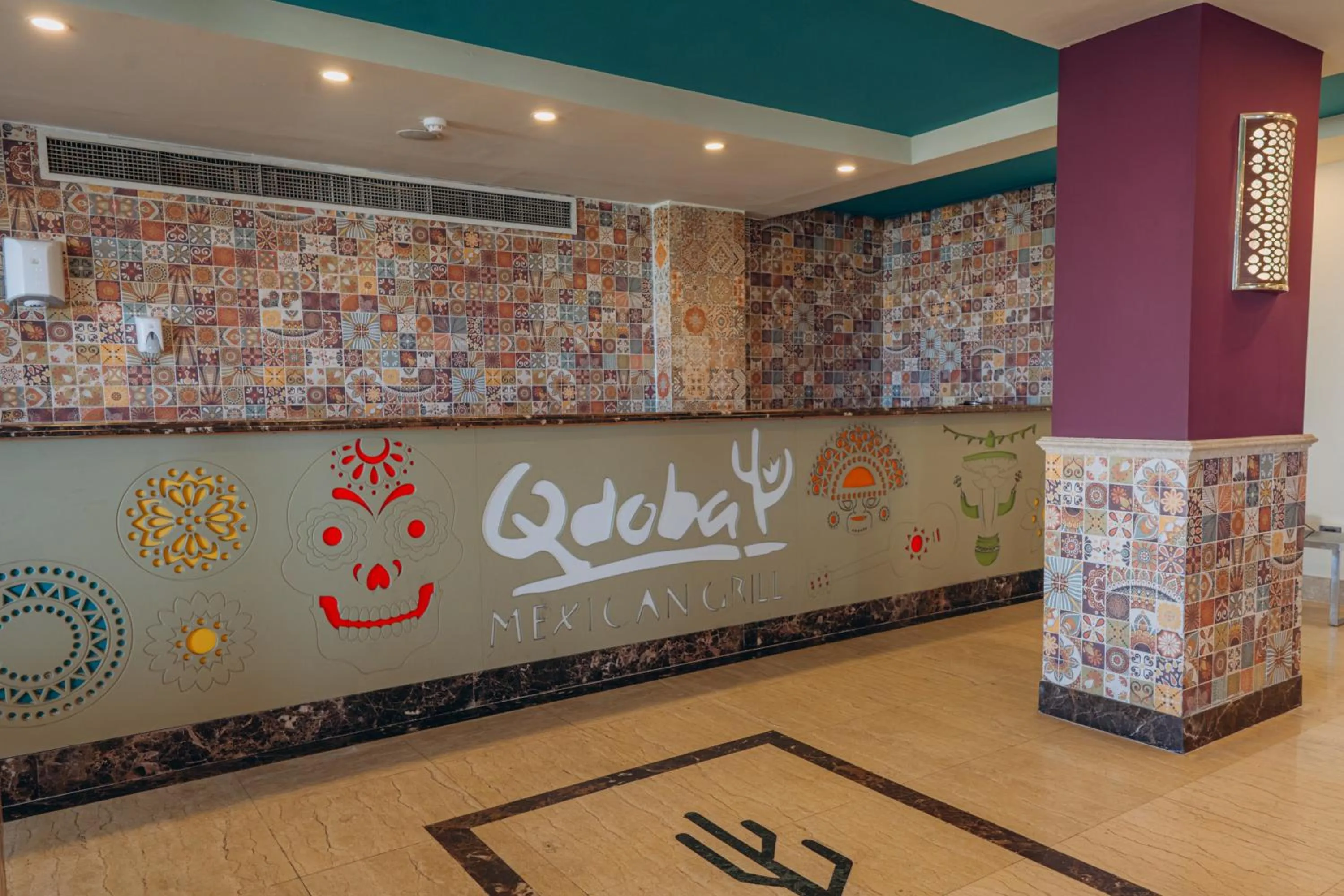 Restaurant/places to eat in Gravity Hotel & Aqua Park Sahl Hasheesh Families and Couples Only