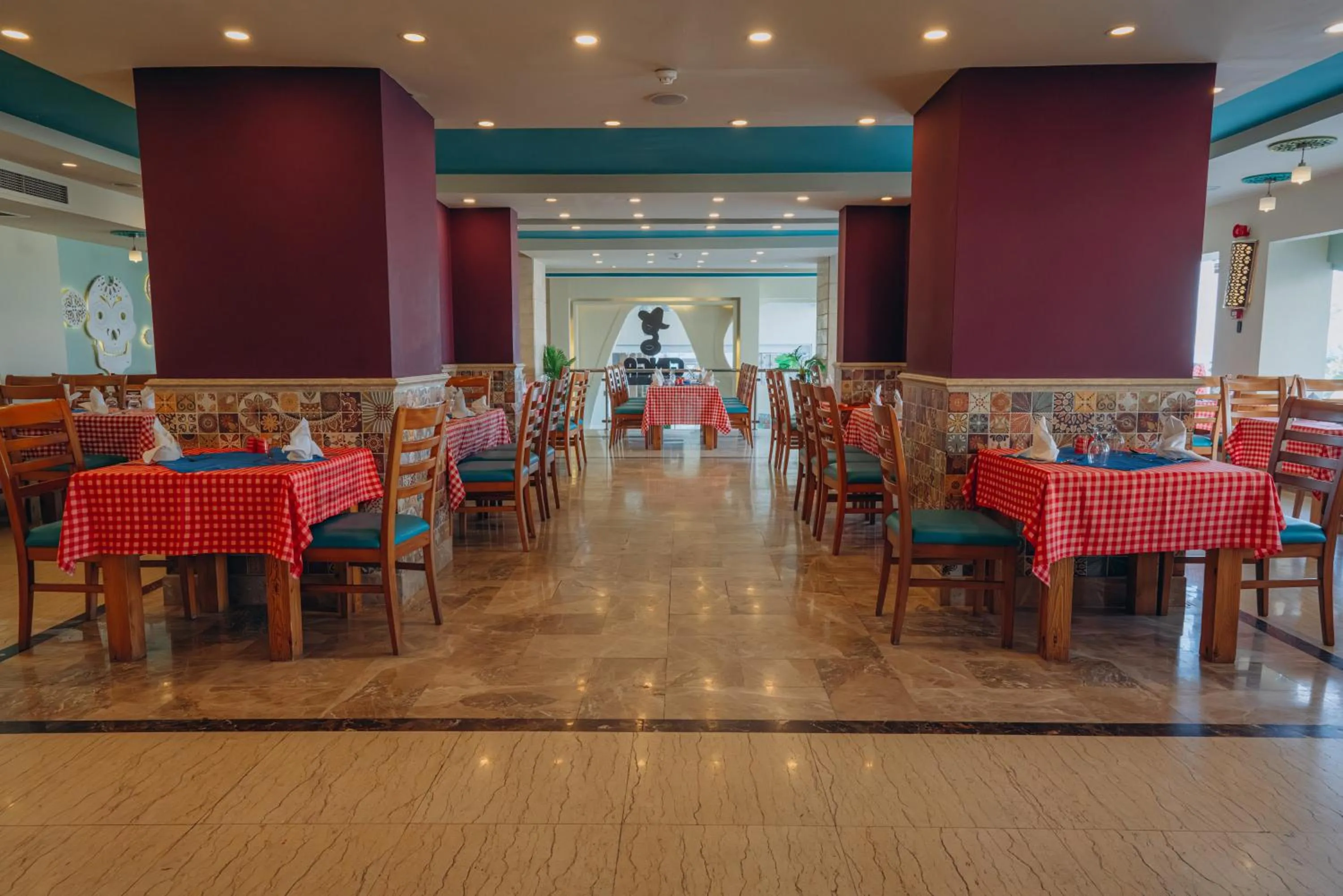 Restaurant/places to eat in Gravity Hotel & Aqua Park Sahl Hasheesh Families and Couples Only