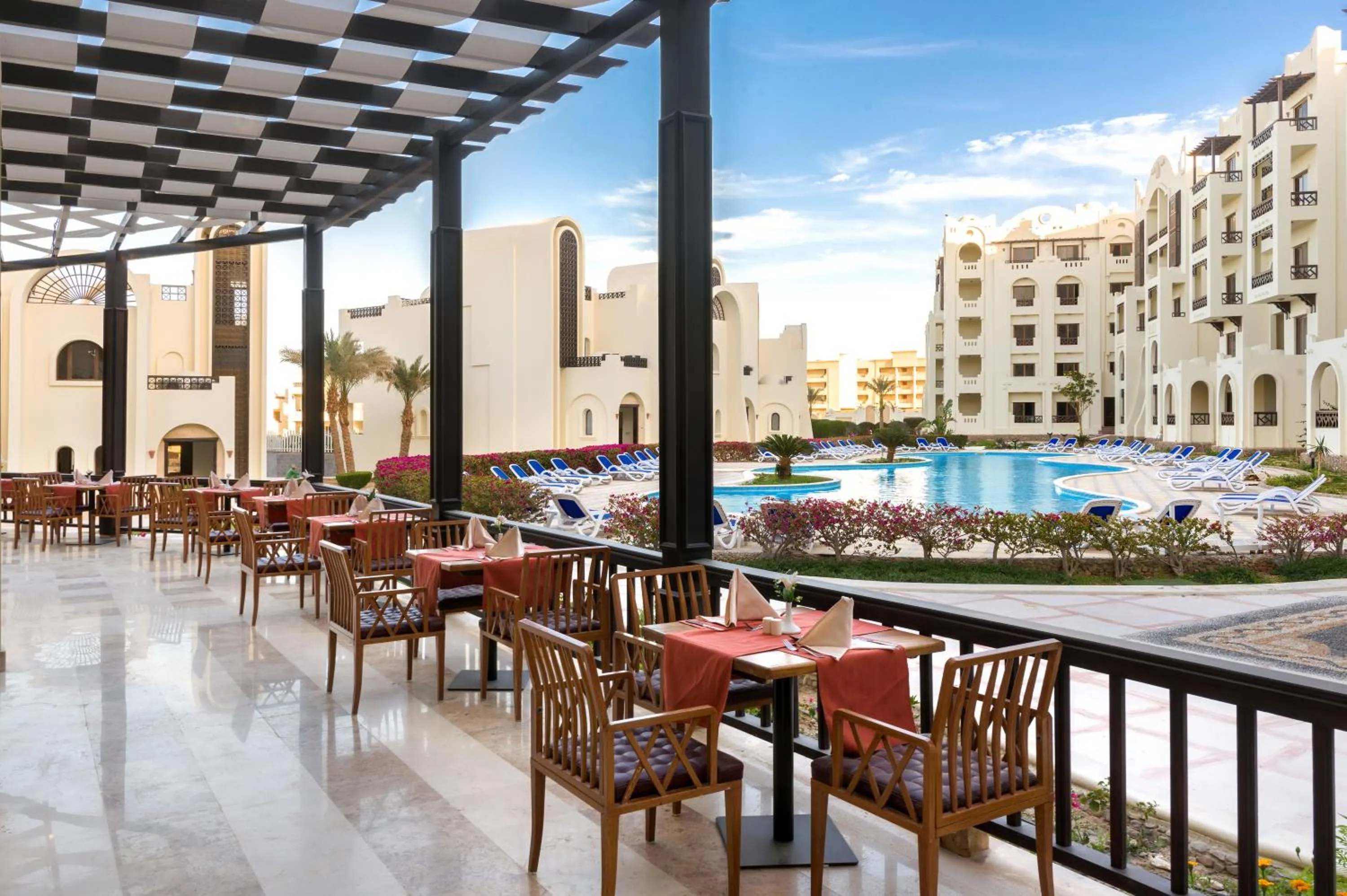 Restaurant/places to eat in Gravity Hotel & Aqua Park Sahl Hasheesh Families and Couples Only