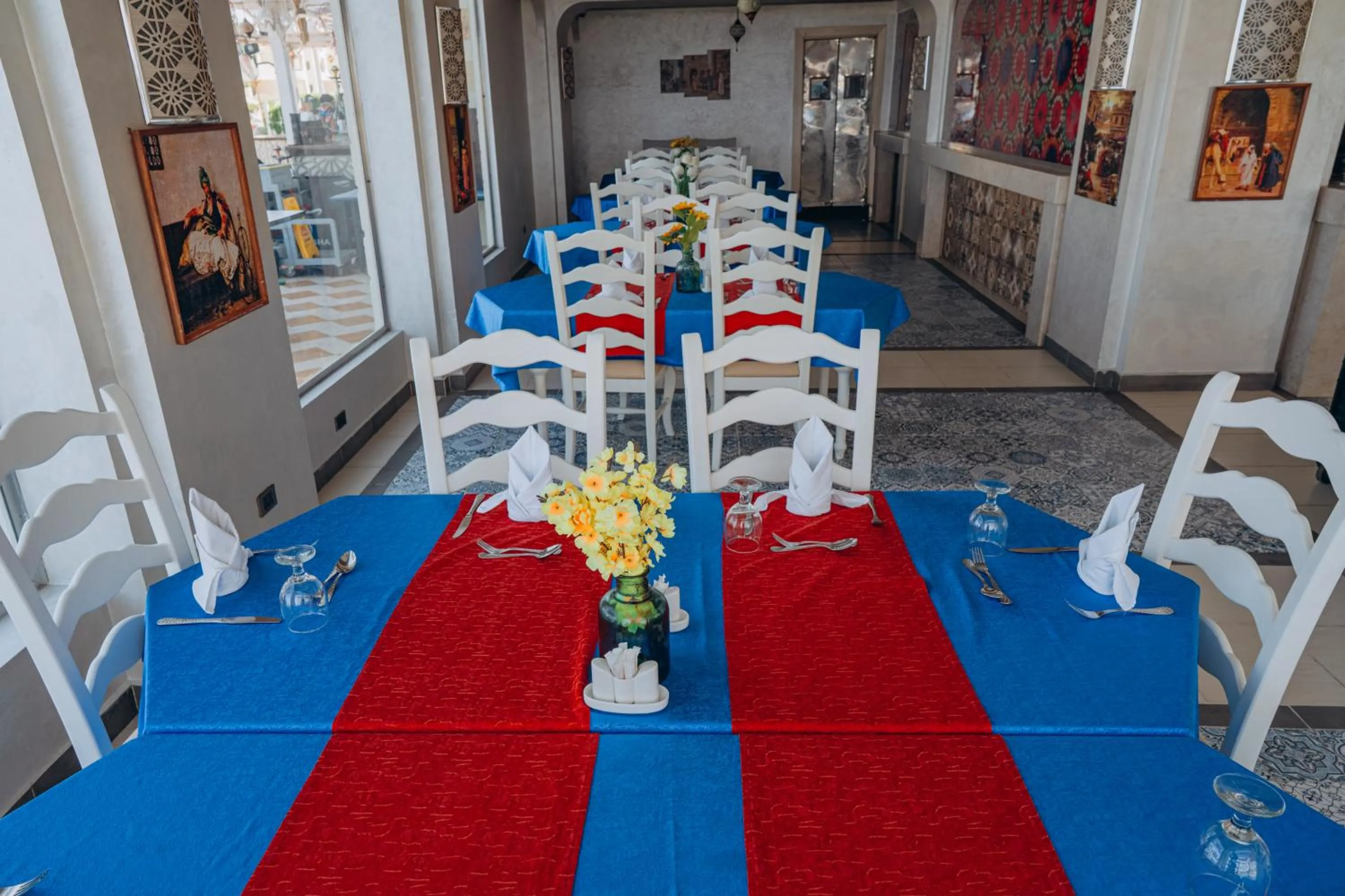 Dining area in Gravity Hotel & Aqua Park Sahl Hasheesh Families and Couples Only