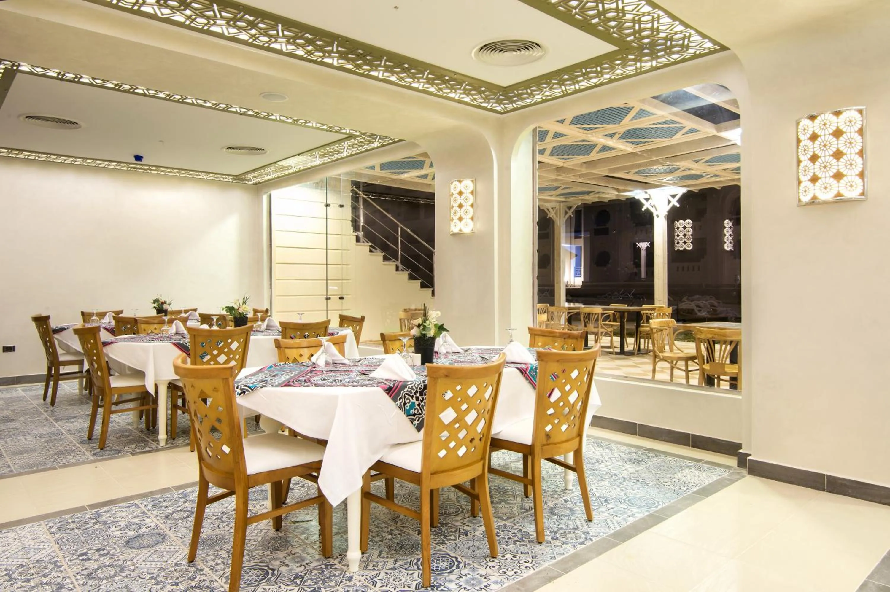 Restaurant/places to eat in Gravity Hotel & Aqua Park Sahl Hasheesh Families and Couples Only