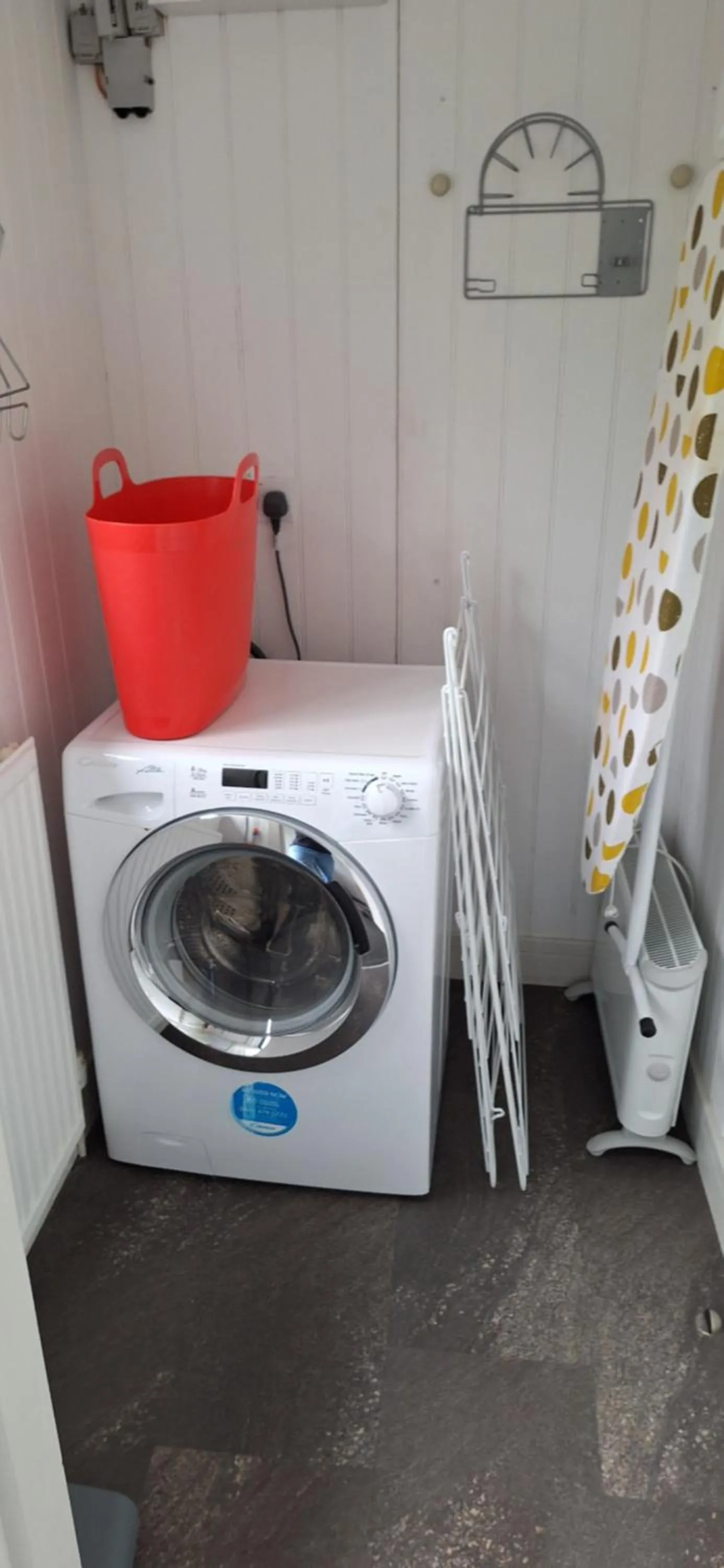 washing machine in Lochend Chalets