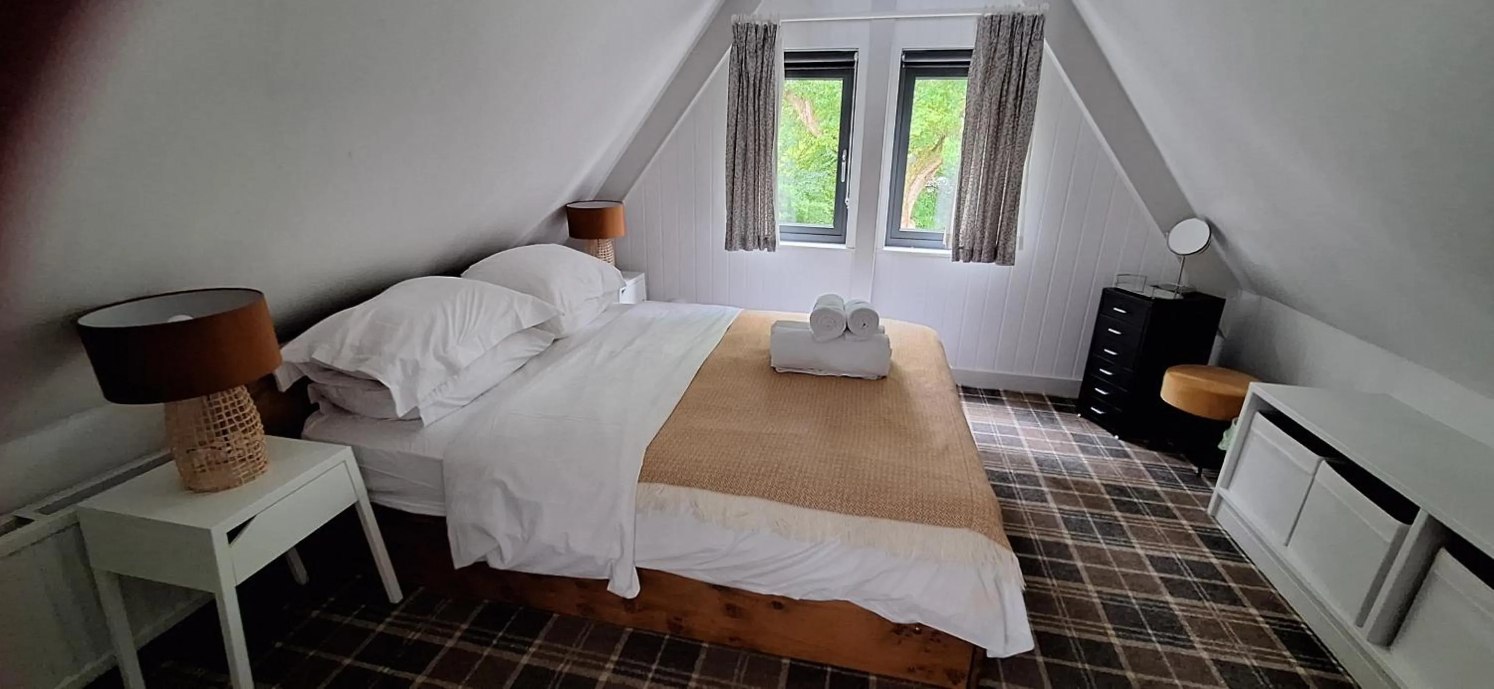 Bed in Lochend Chalets