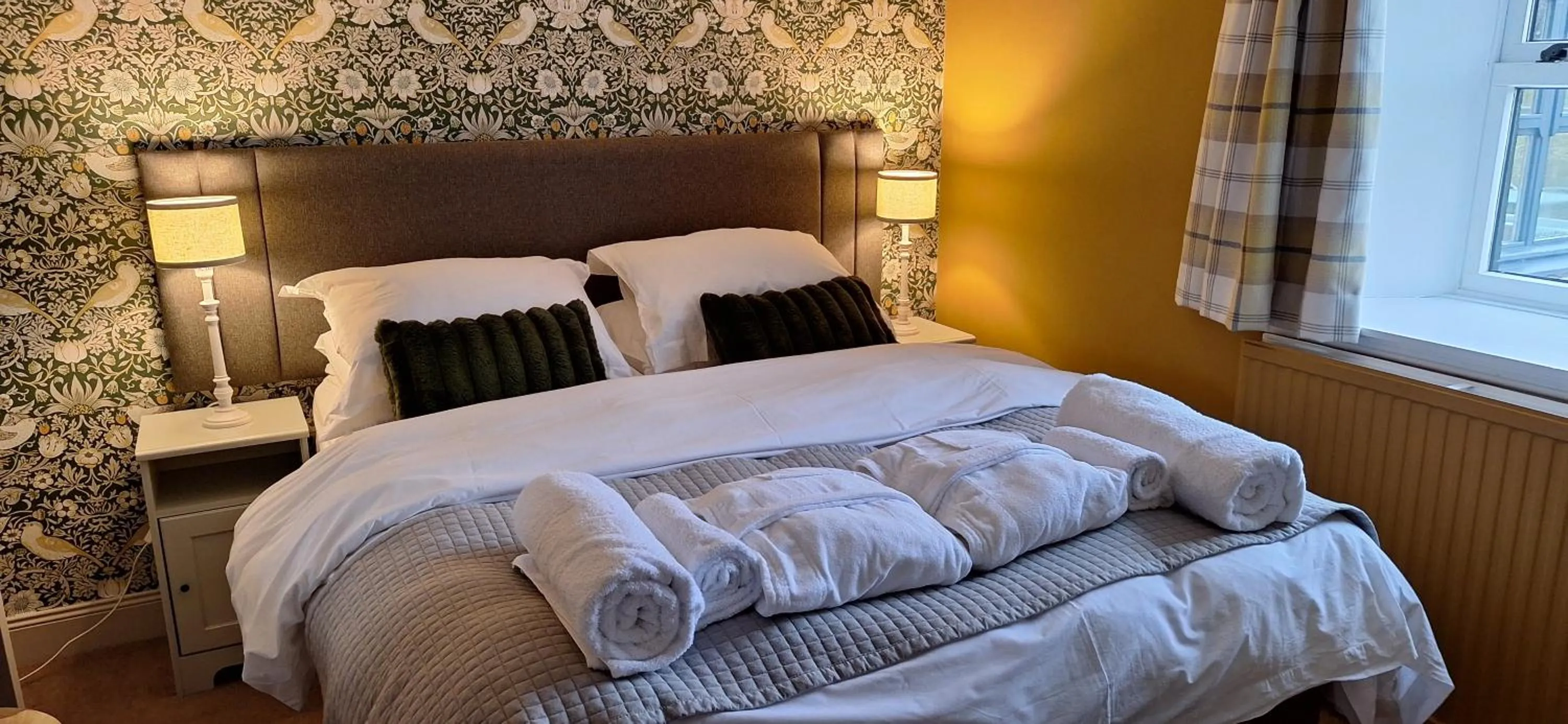 Bed in Lochend Chalets