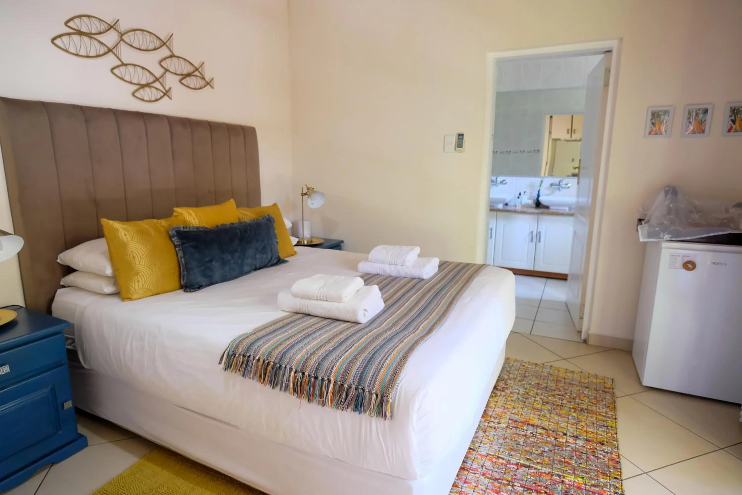 Bed in Whalesong Guest House