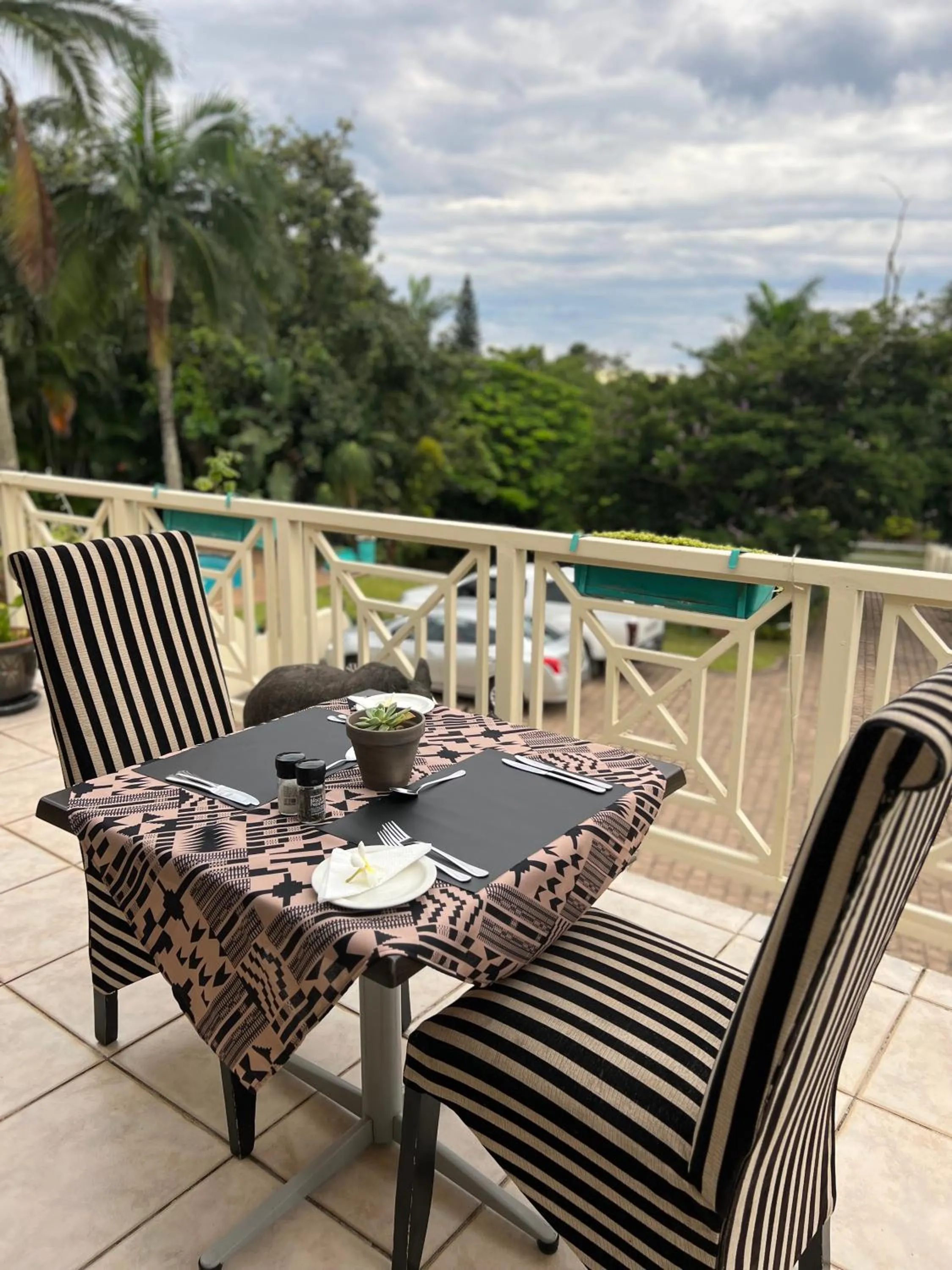Patio in Whalesong Guest House