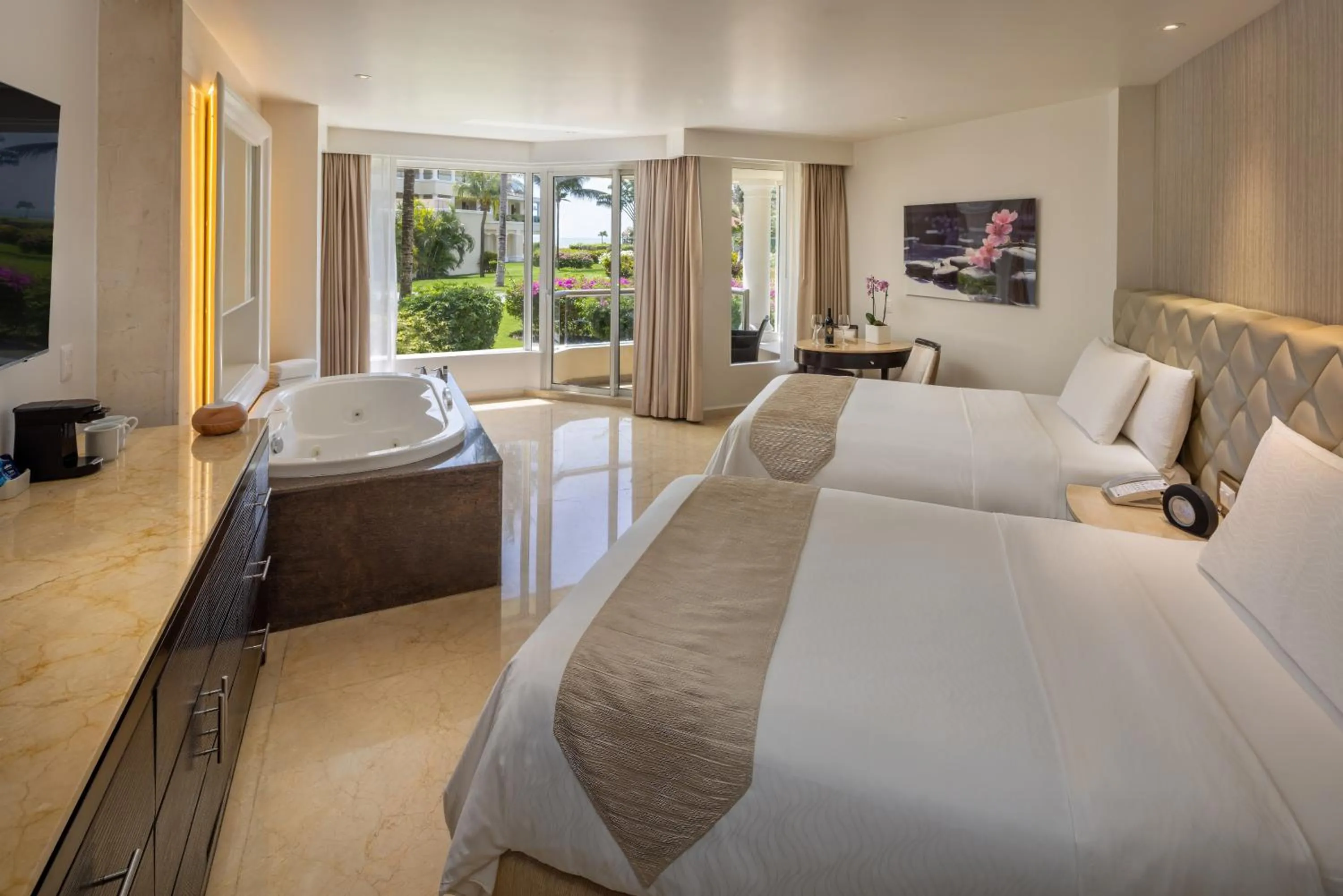 Hot Tub, Bed in Moon Palace Nizuc - All Inclusive