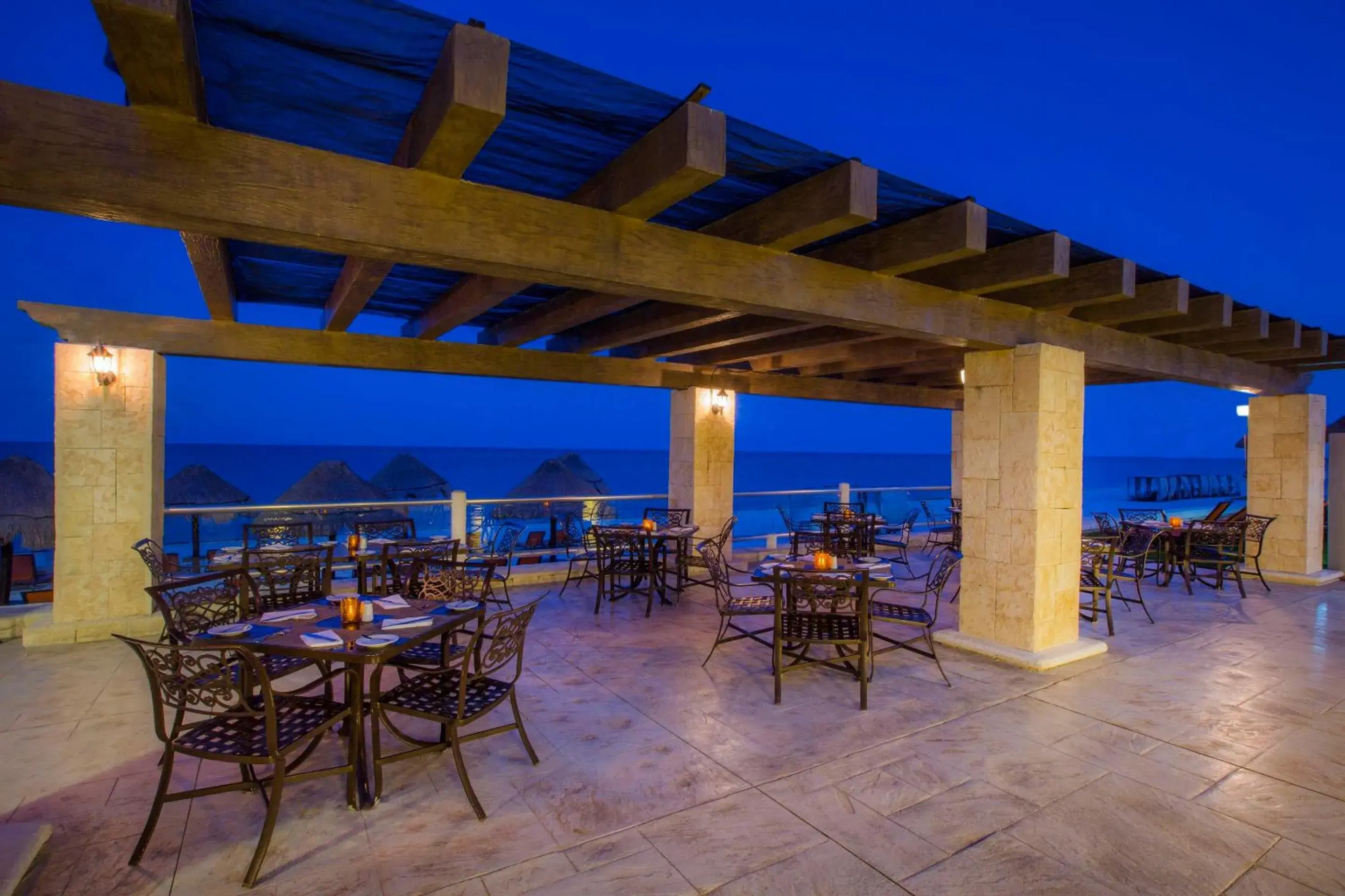 Restaurant/places to eat in Moon Palace Nizuc - All Inclusive Restaurant/places to eat in Moon Palace Nizuc - All Inclusive