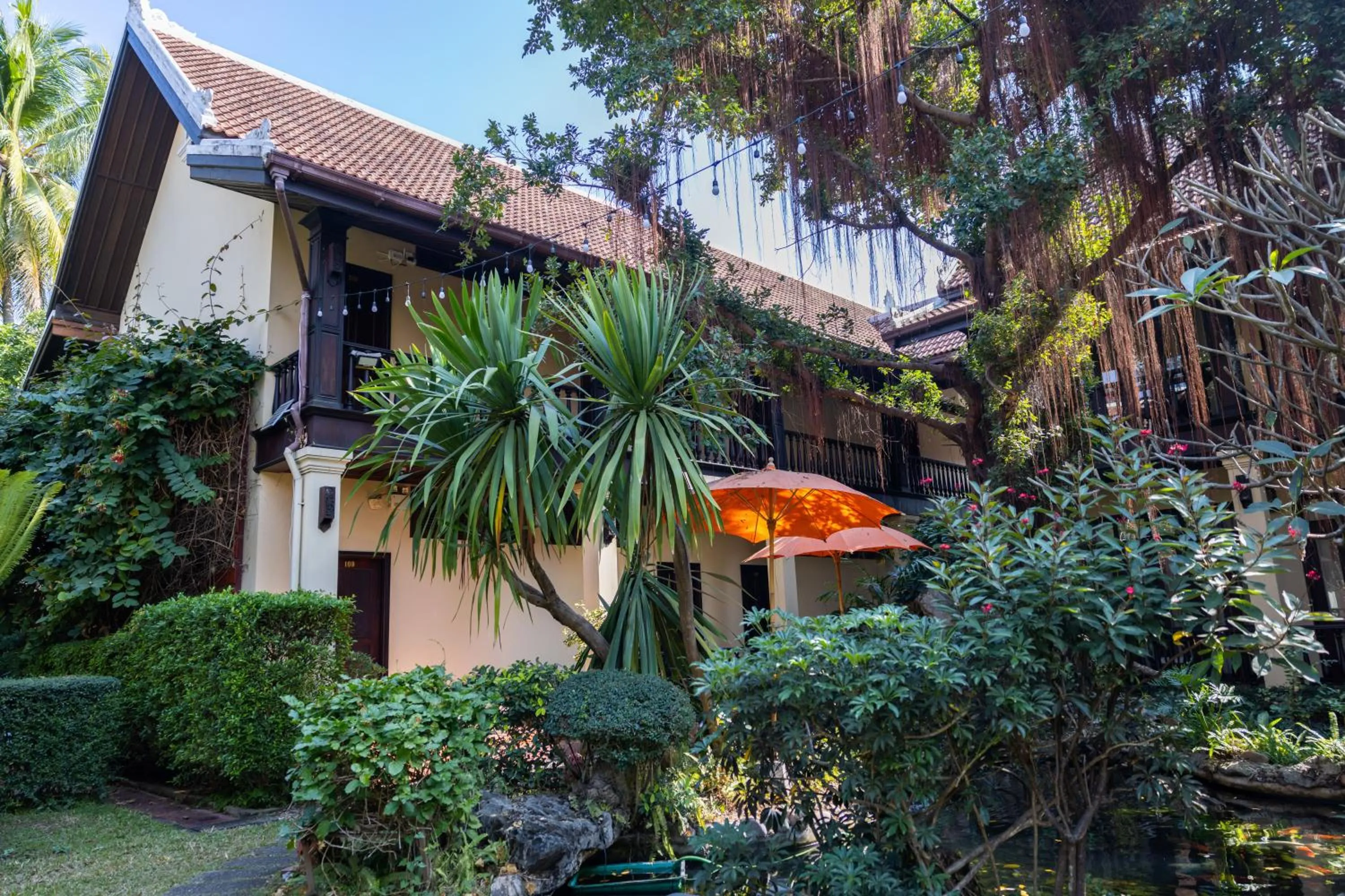 Garden in Sada Hotel