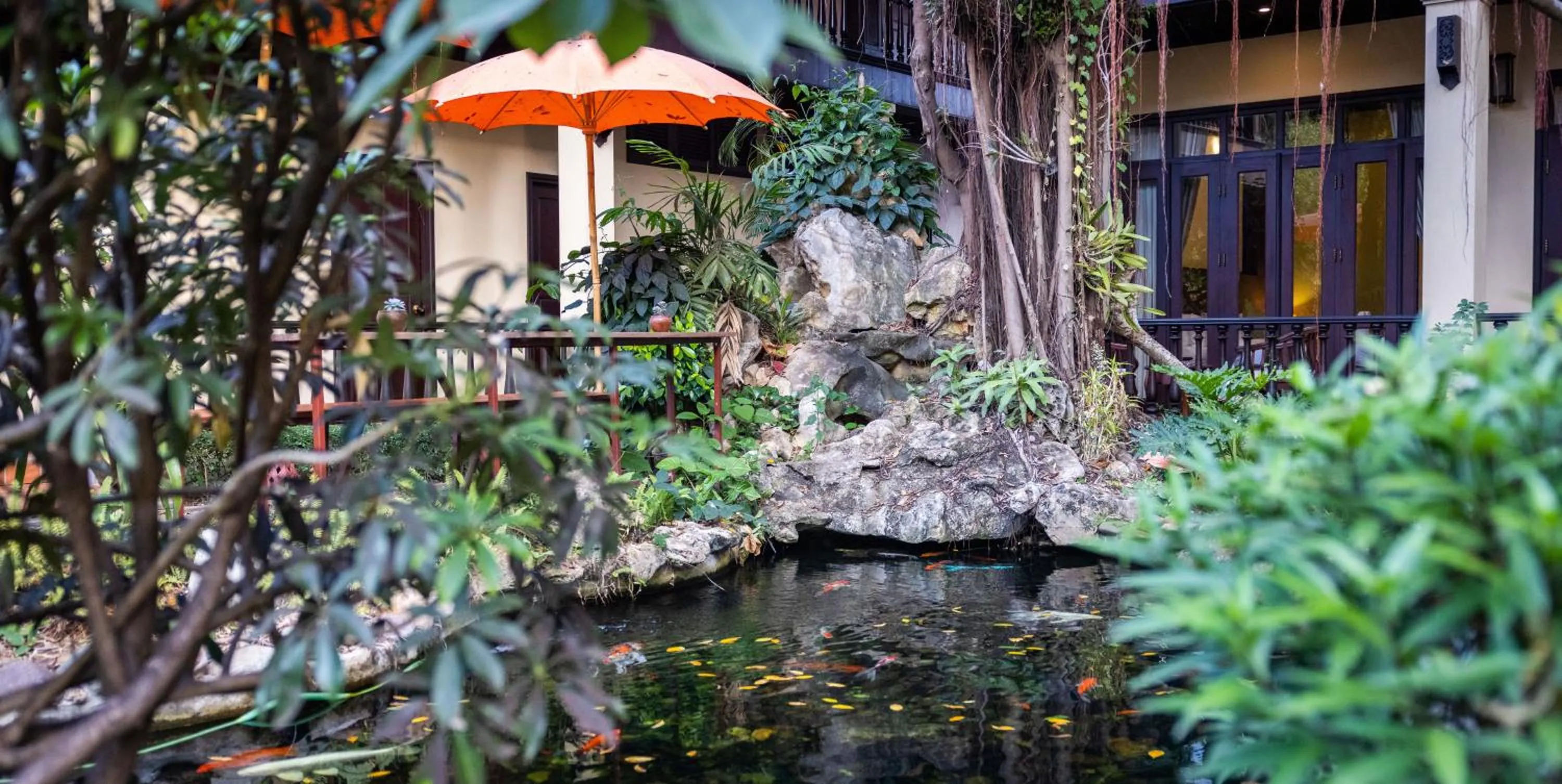 Garden in Sada Hotel