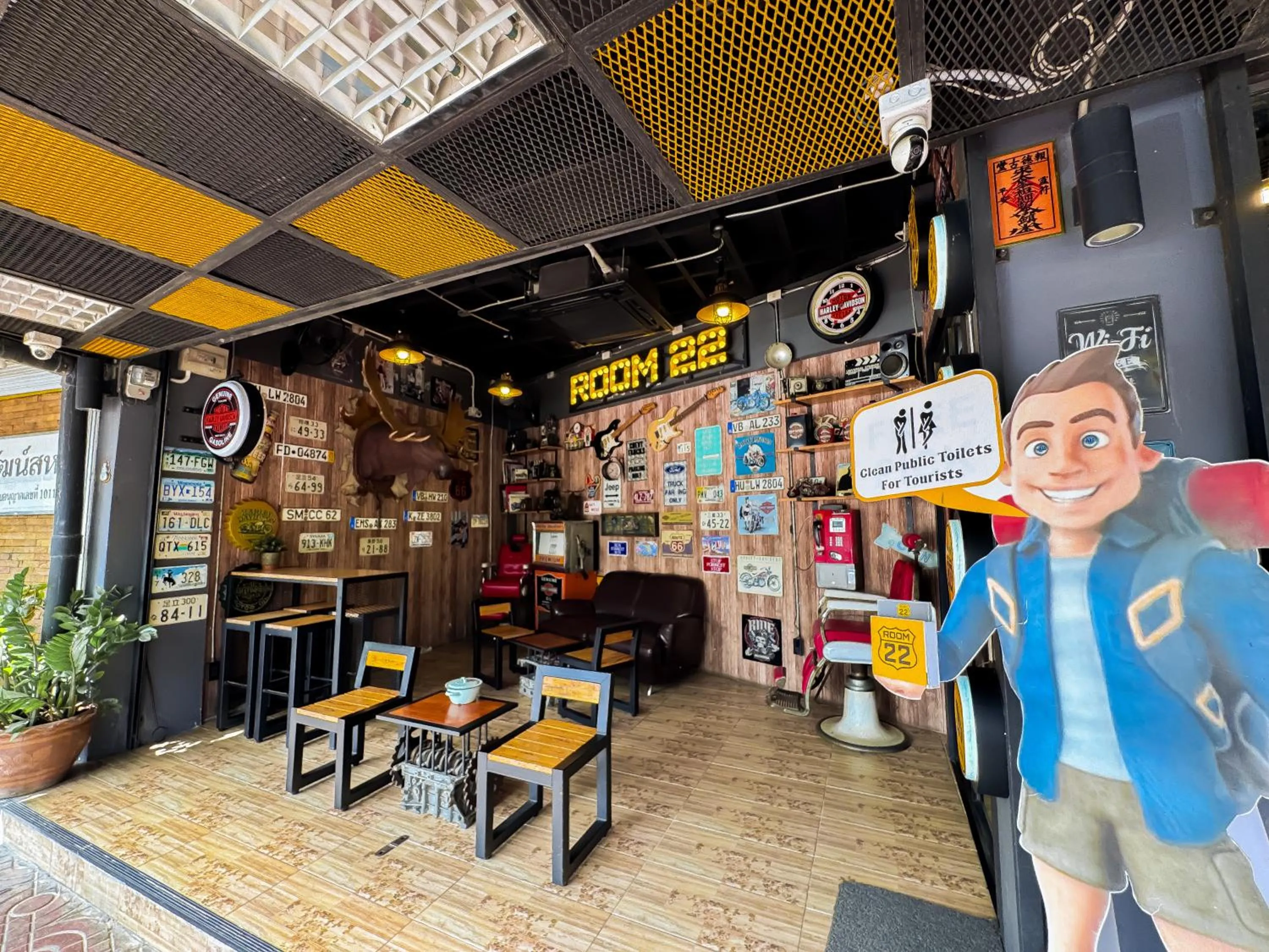 Room 22 Hostel - near Chinatown
