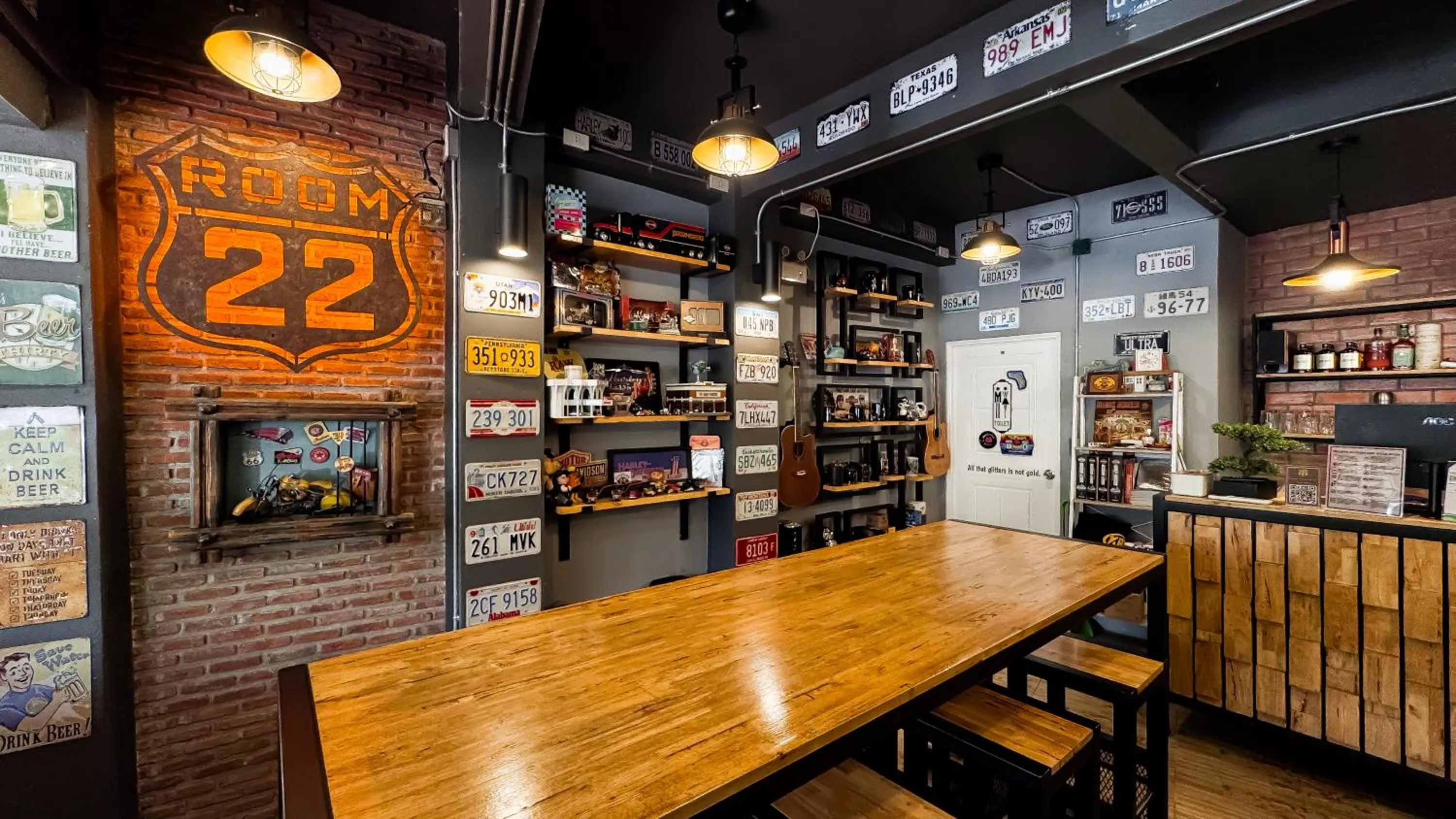Room 22 Hostel - near Chinatown