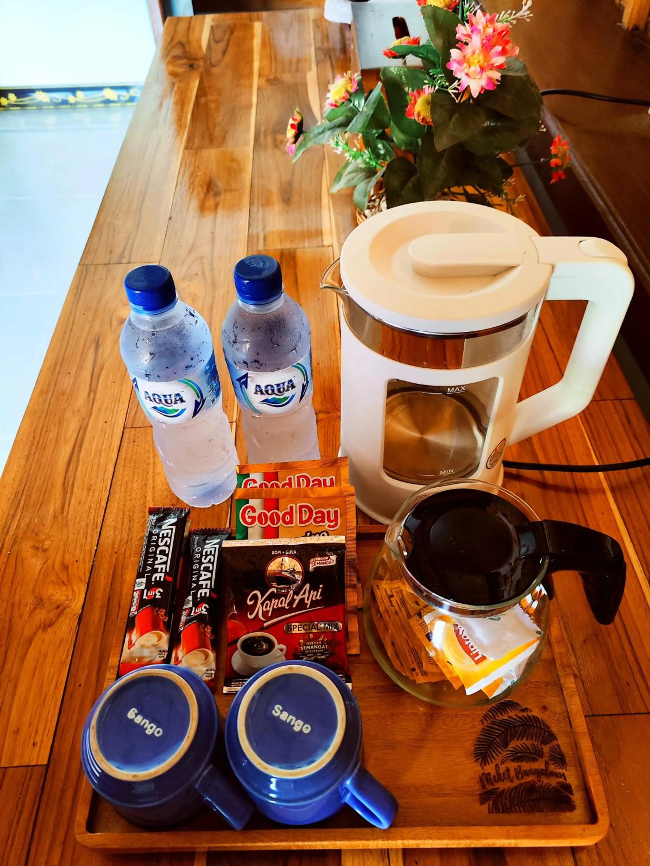 Coffee/tea facilities in Meket Bungalows