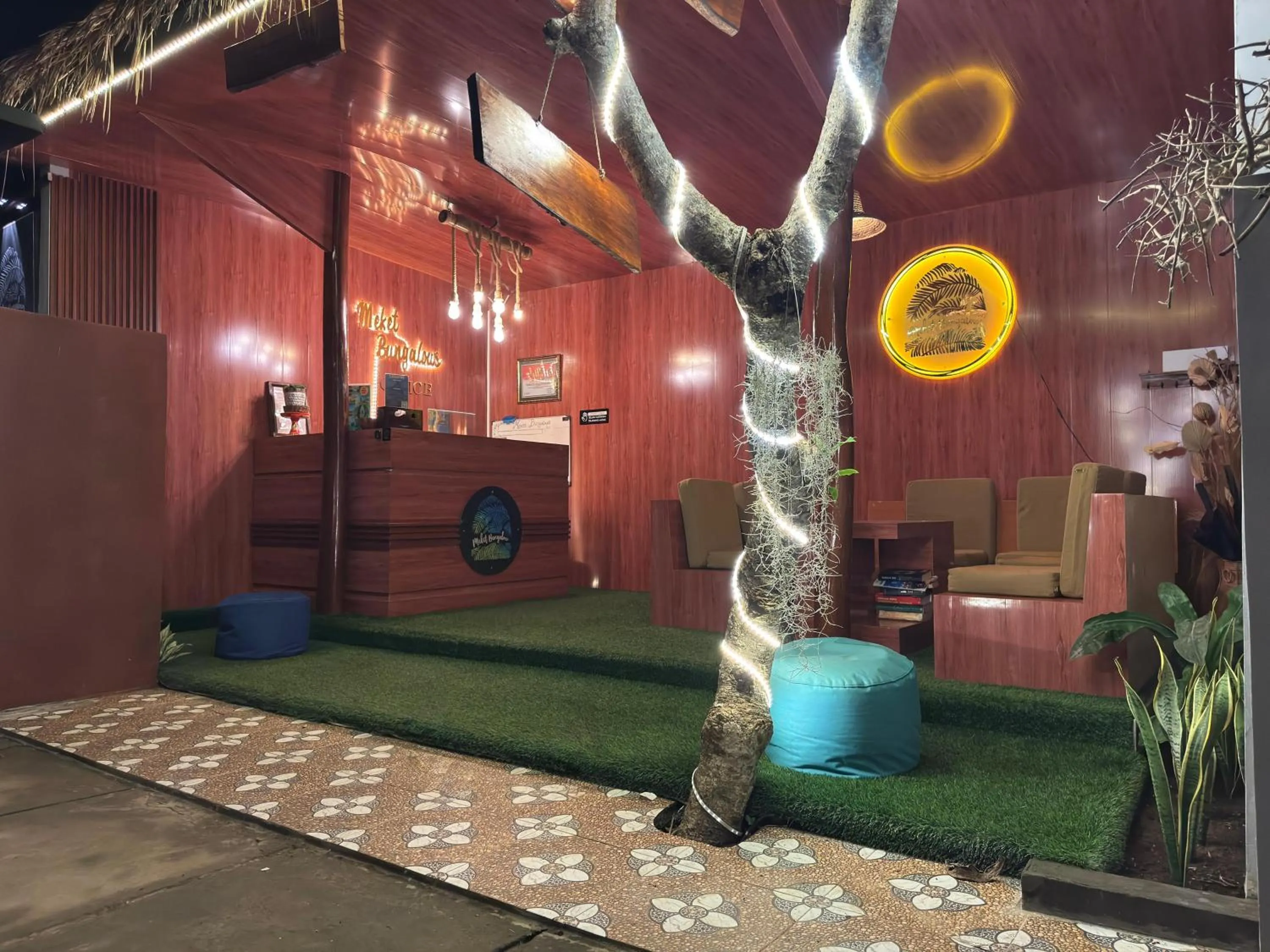 Property building in Meket Bungalows