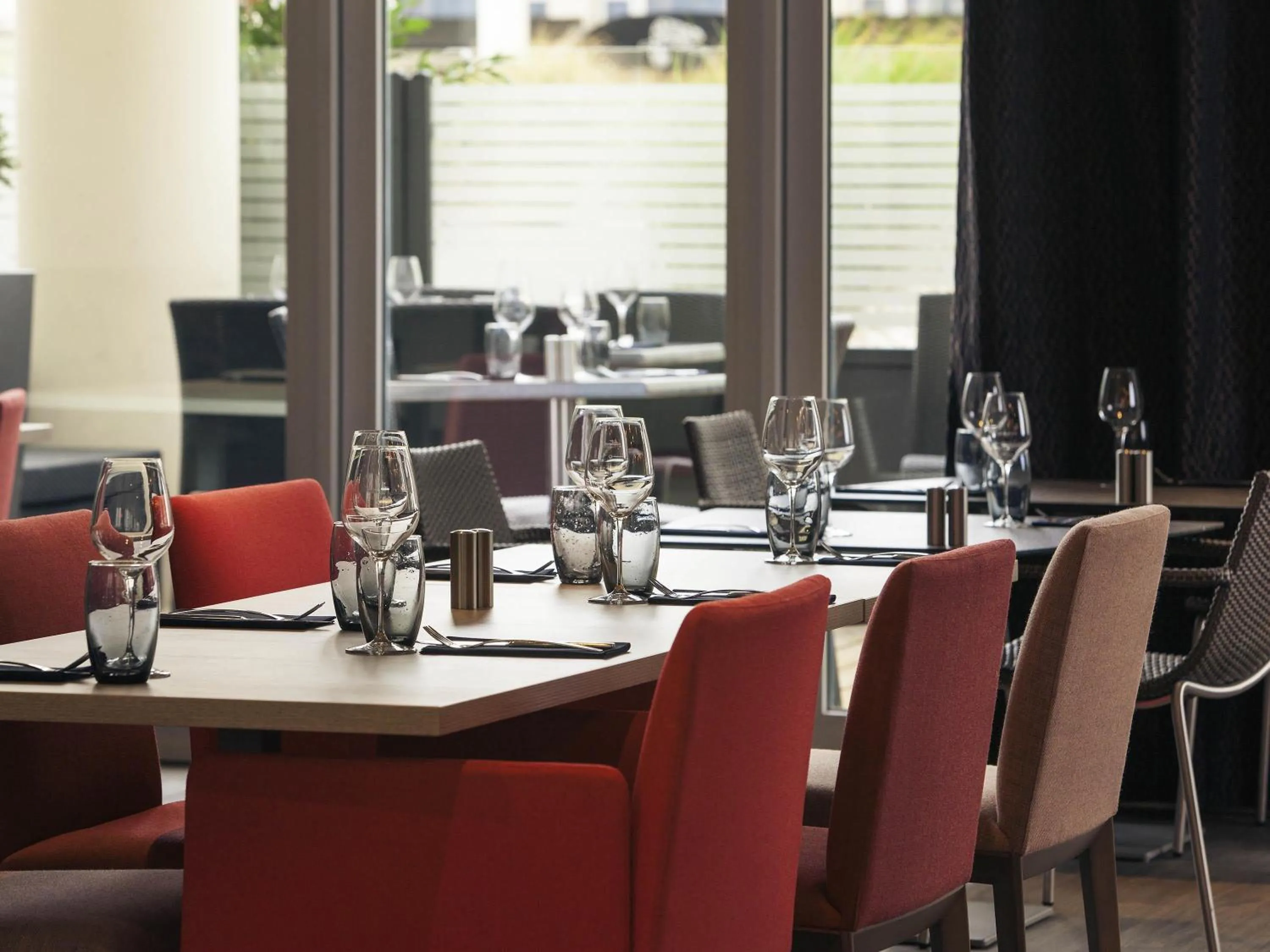 Property building in Hôtel Mercure Marne-la-Vallée Bussy St Georges