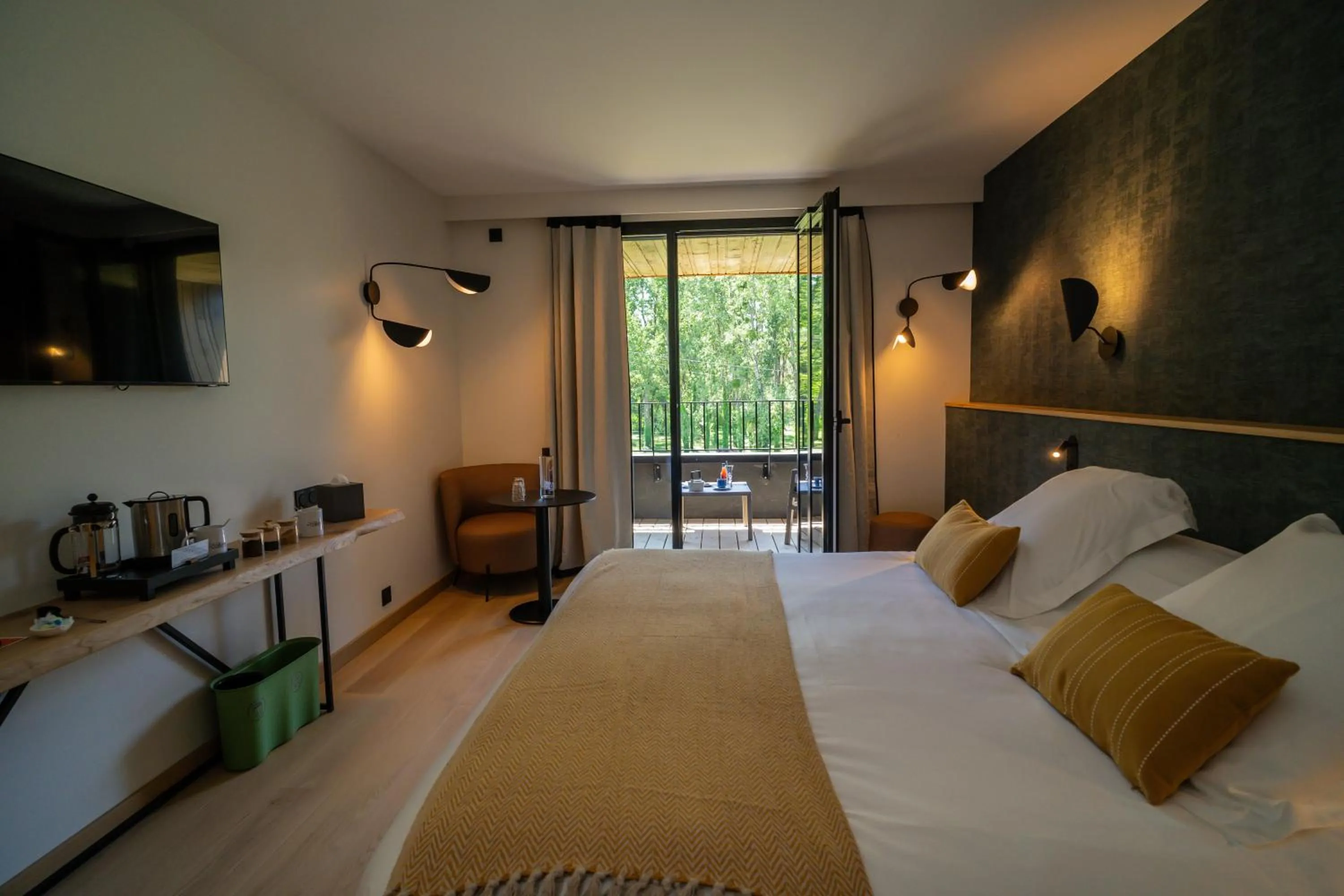 Bed in Auberge de la Caillère