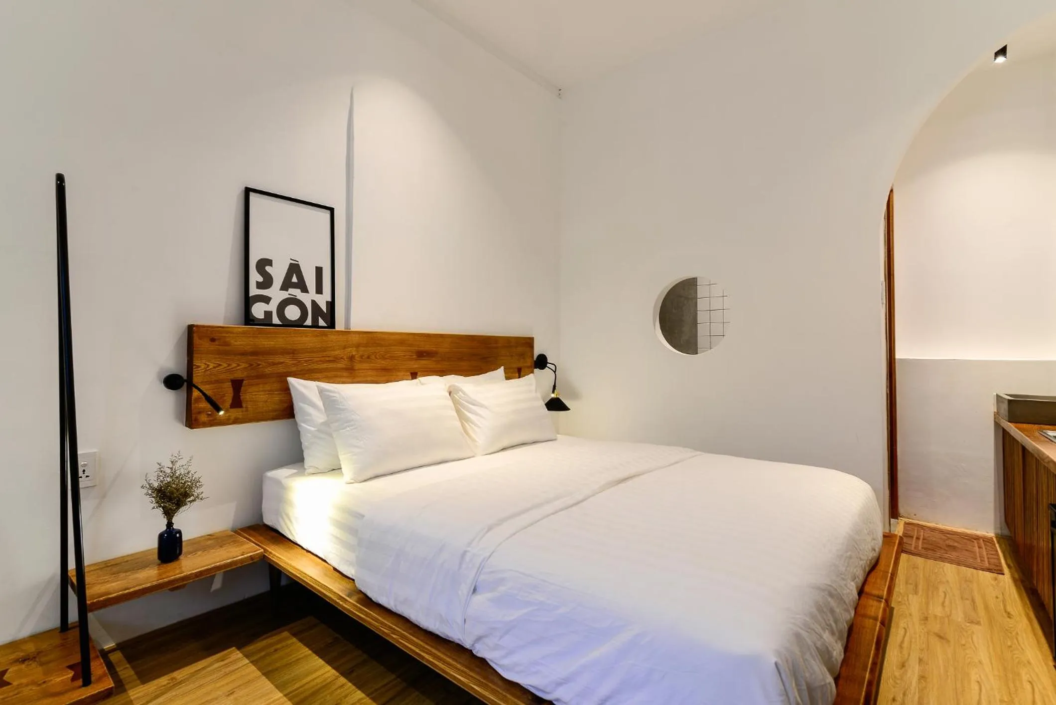 Photo of the whole room, Bed in Leaf Signature Hotel - Lá Group