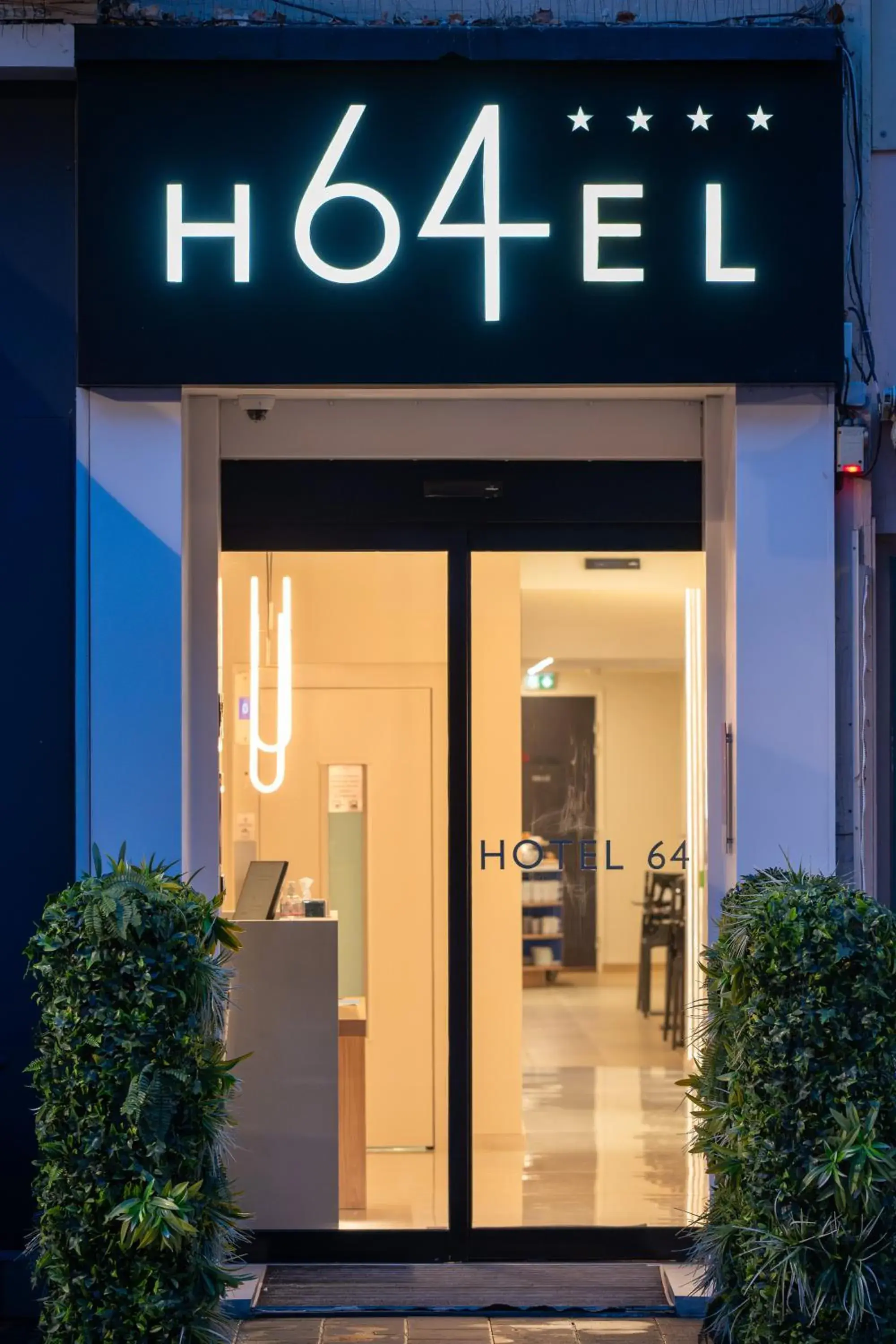 Property building in Hotel 64 Nice Property building in Hotel 64 Nice