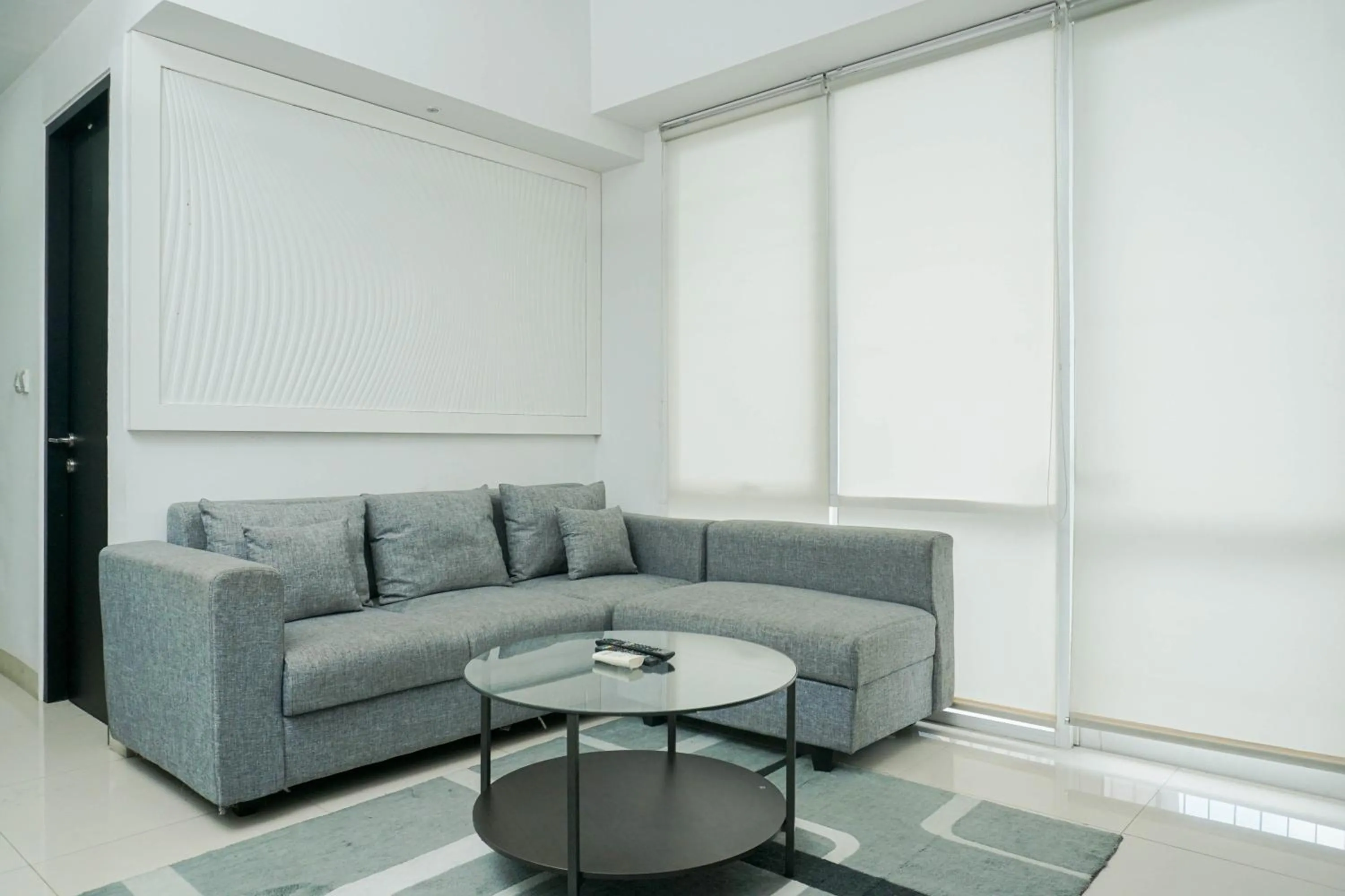 Spacious 3BR Ambassade Kuningan Apartment By Travelio