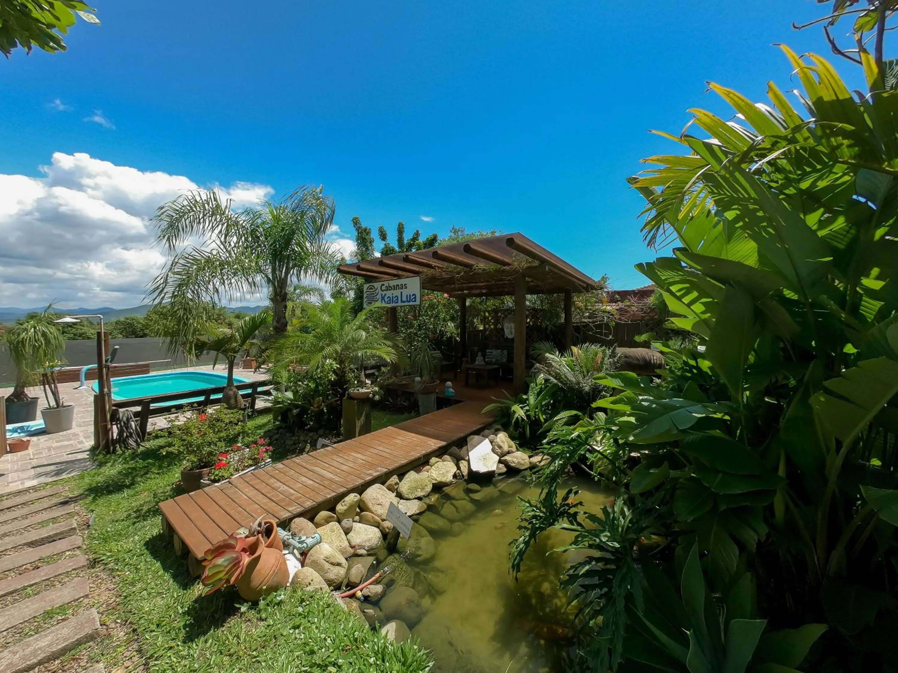 Swimming pool in Pousada Cabanas Kaia Lua