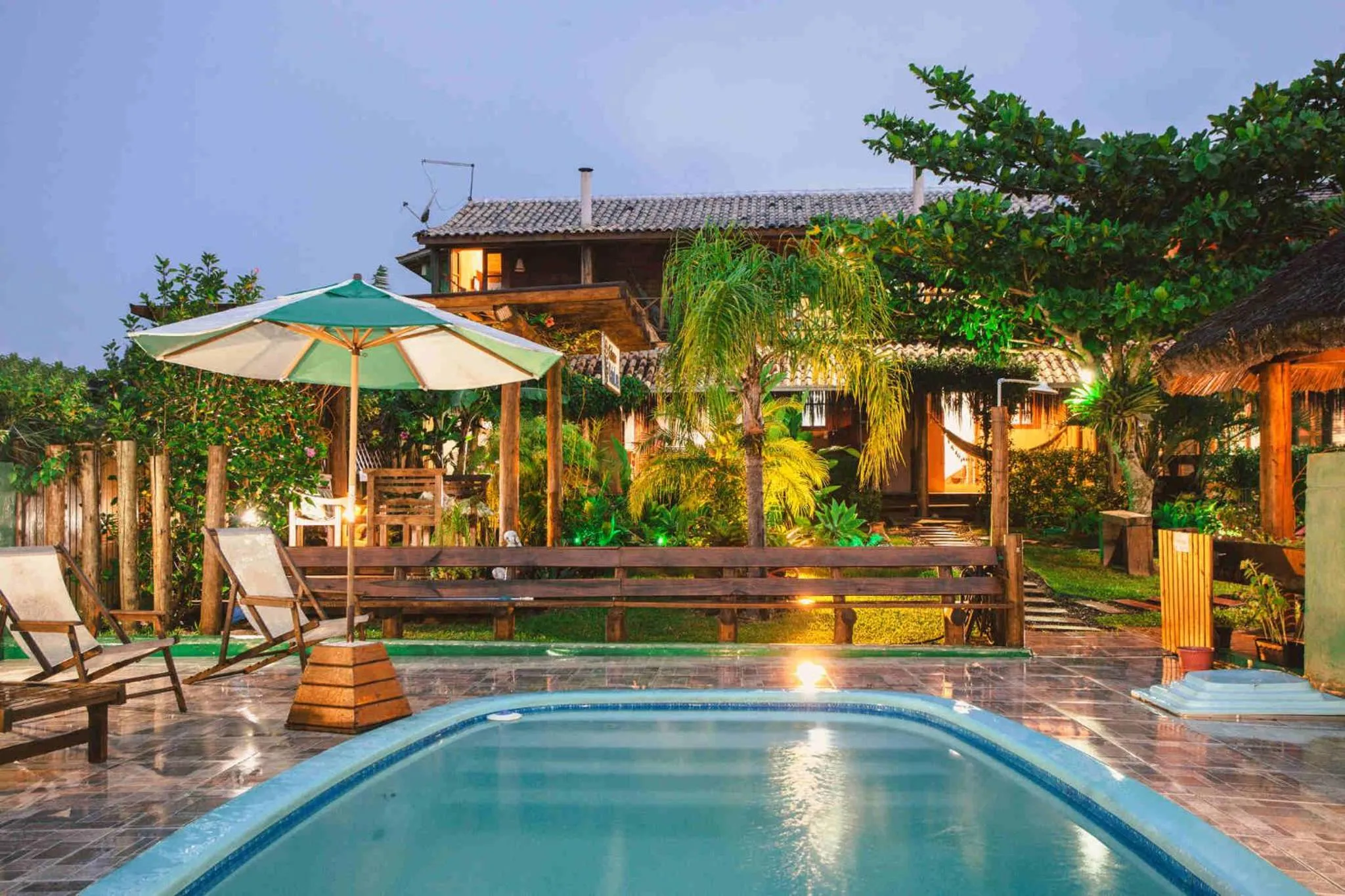 Swimming pool in Pousada Cabanas Kaia Lua