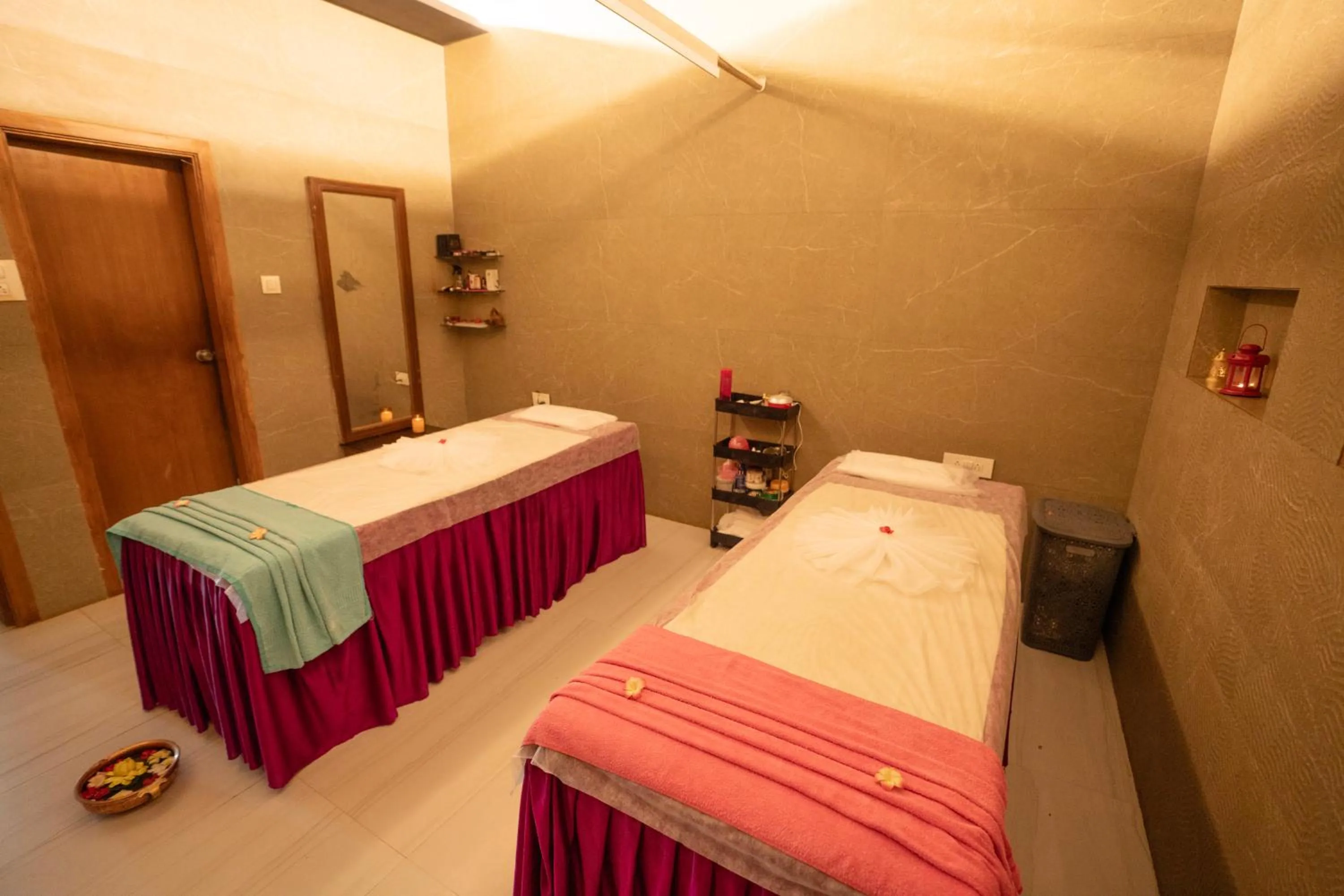 Spa and wellness centre/facilities, Bed in La Serene Resort and Spa