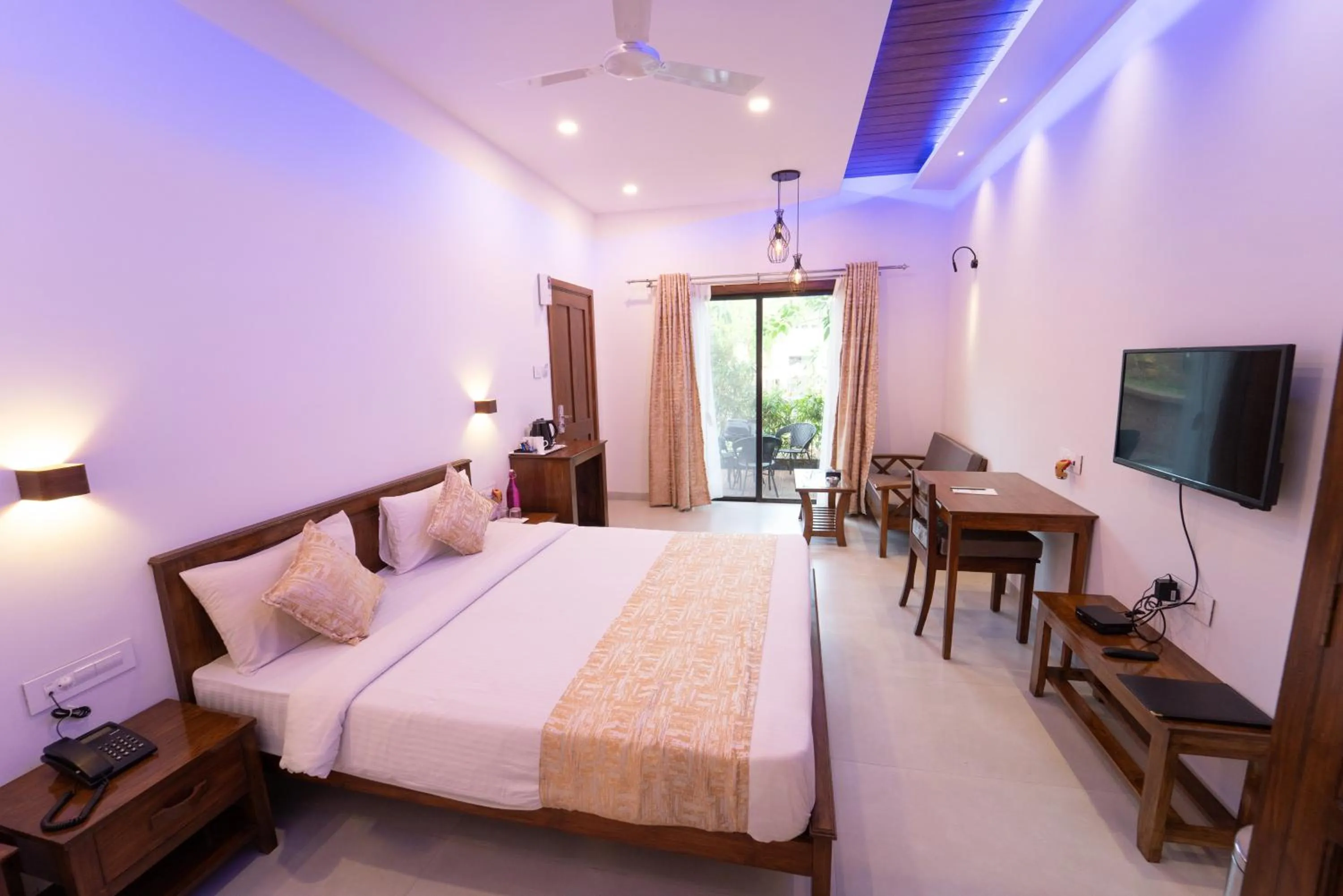 View (from property/room), Bed in La Serene Resort and Spa