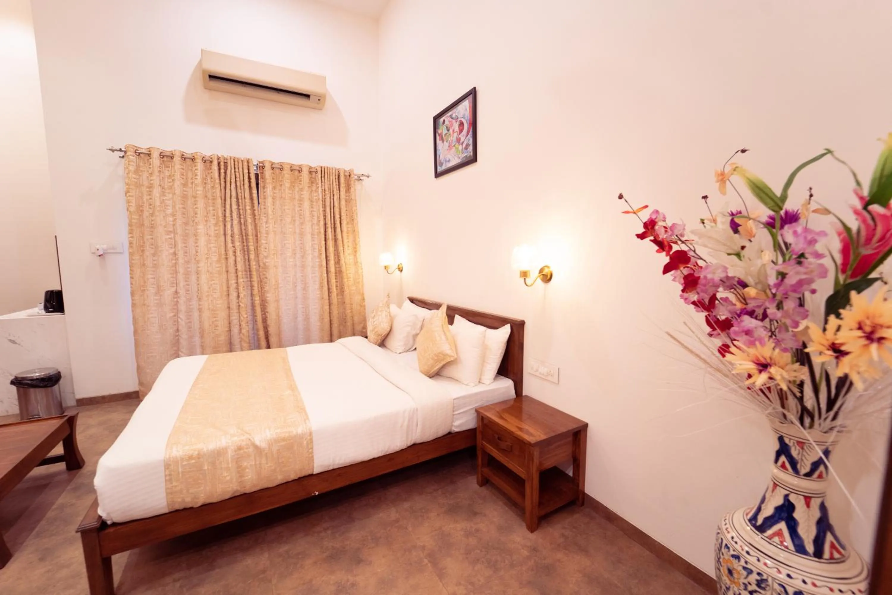 View (from property/room), Bed in La Serene Resort and Spa