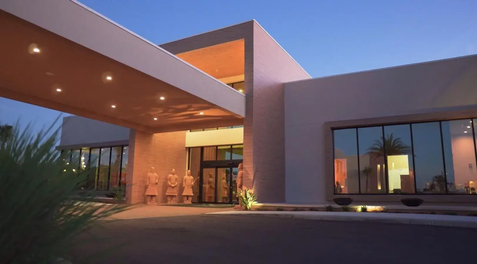 Restaurant/places to eat in Magic Village Views Trademark Collection by Wyndham Restaurant/places to eat in Magic Village Views Trademark Collection by Wyndham