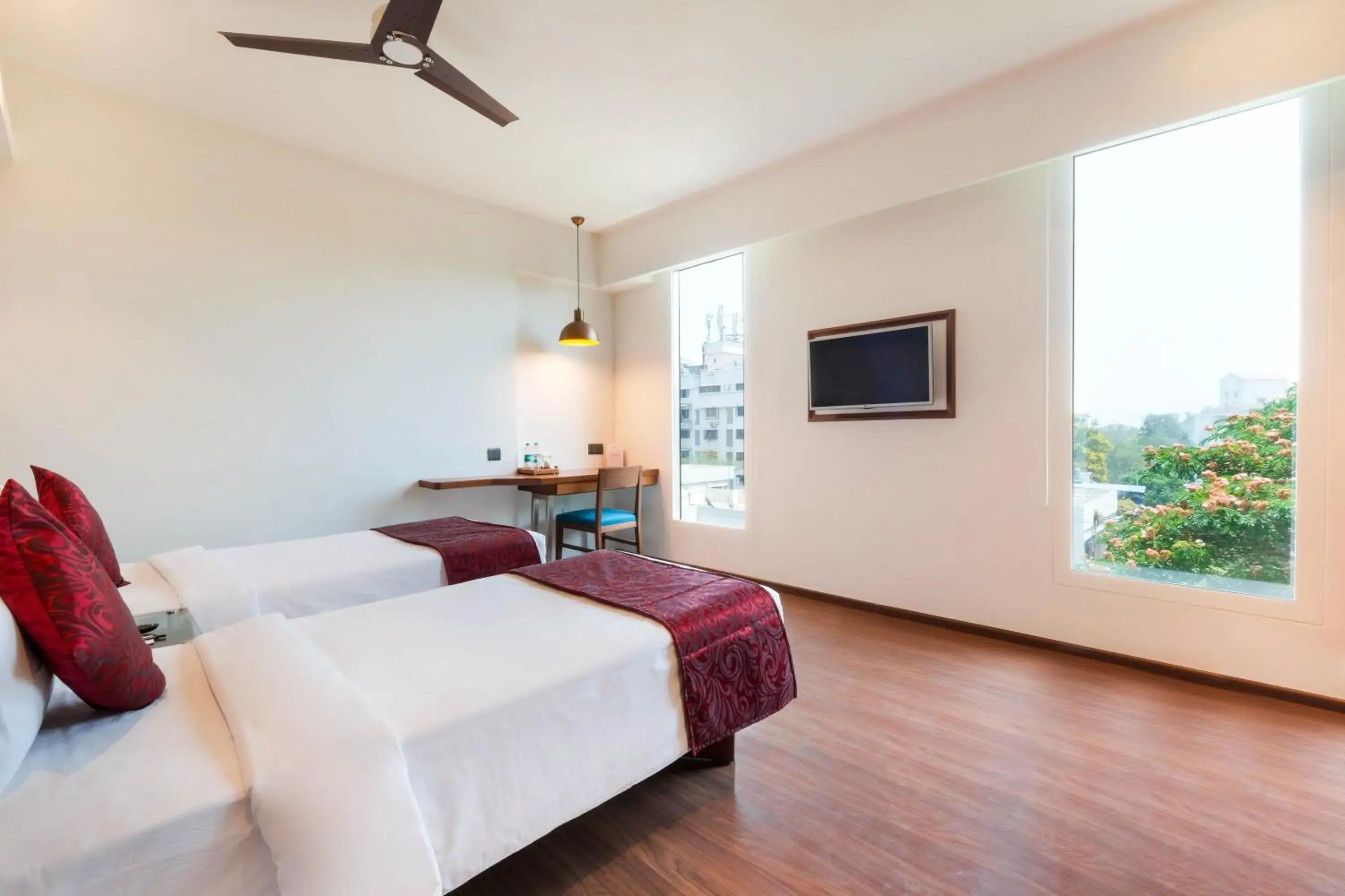 Bed in 7 Apple Hotel - Viman Nagar Pune Bed in 7 Apple Hotel - Viman Nagar Pune