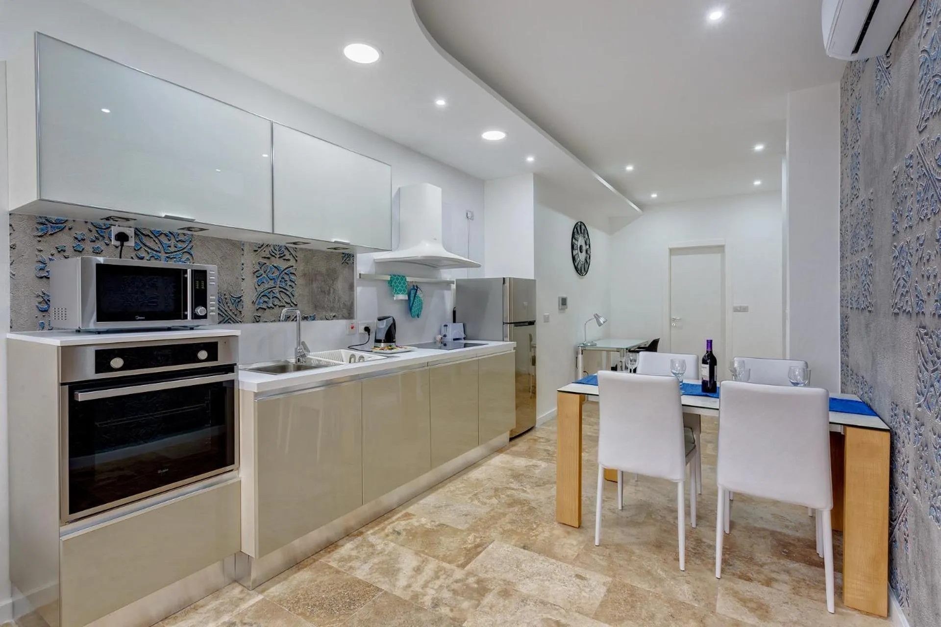 Modern 2 Bedroom Apartment in St Julians