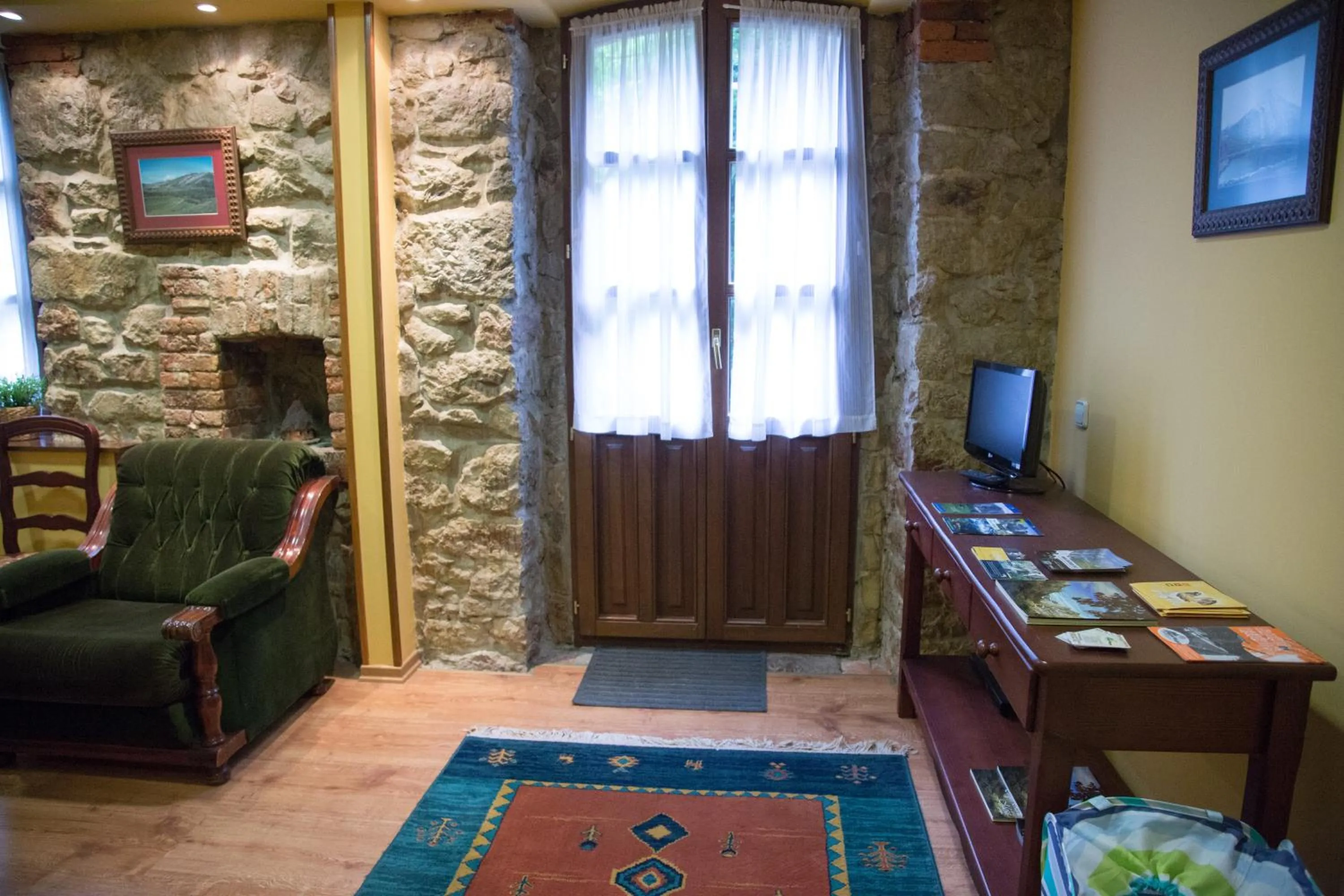 Lounge or bar in Hotel Balcon de Aguera